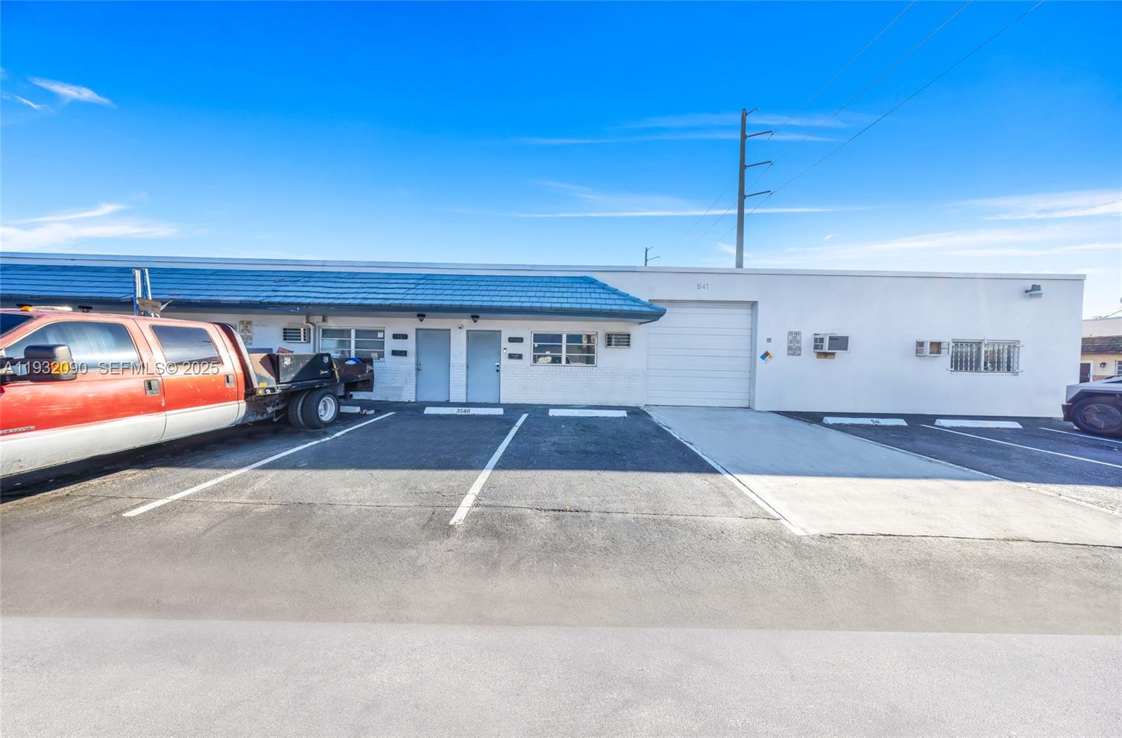   /   sq. ft. $ 2025-12-17 0 Photo