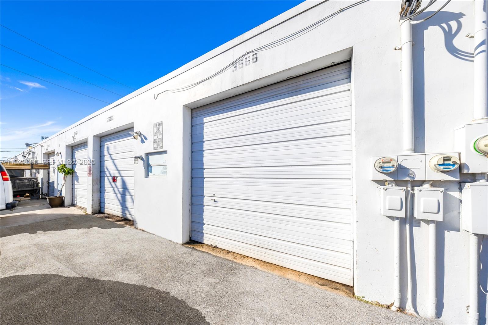   /   sq. ft. $ 2025-12-17 0 Photo