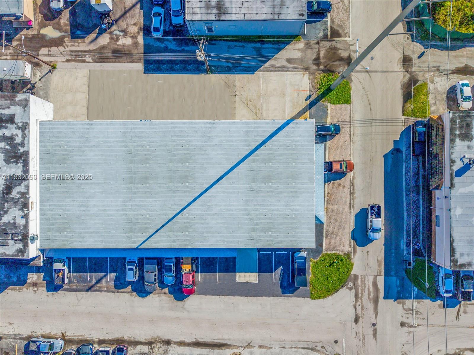   /   sq. ft. $ 2025-12-17 0 Photo