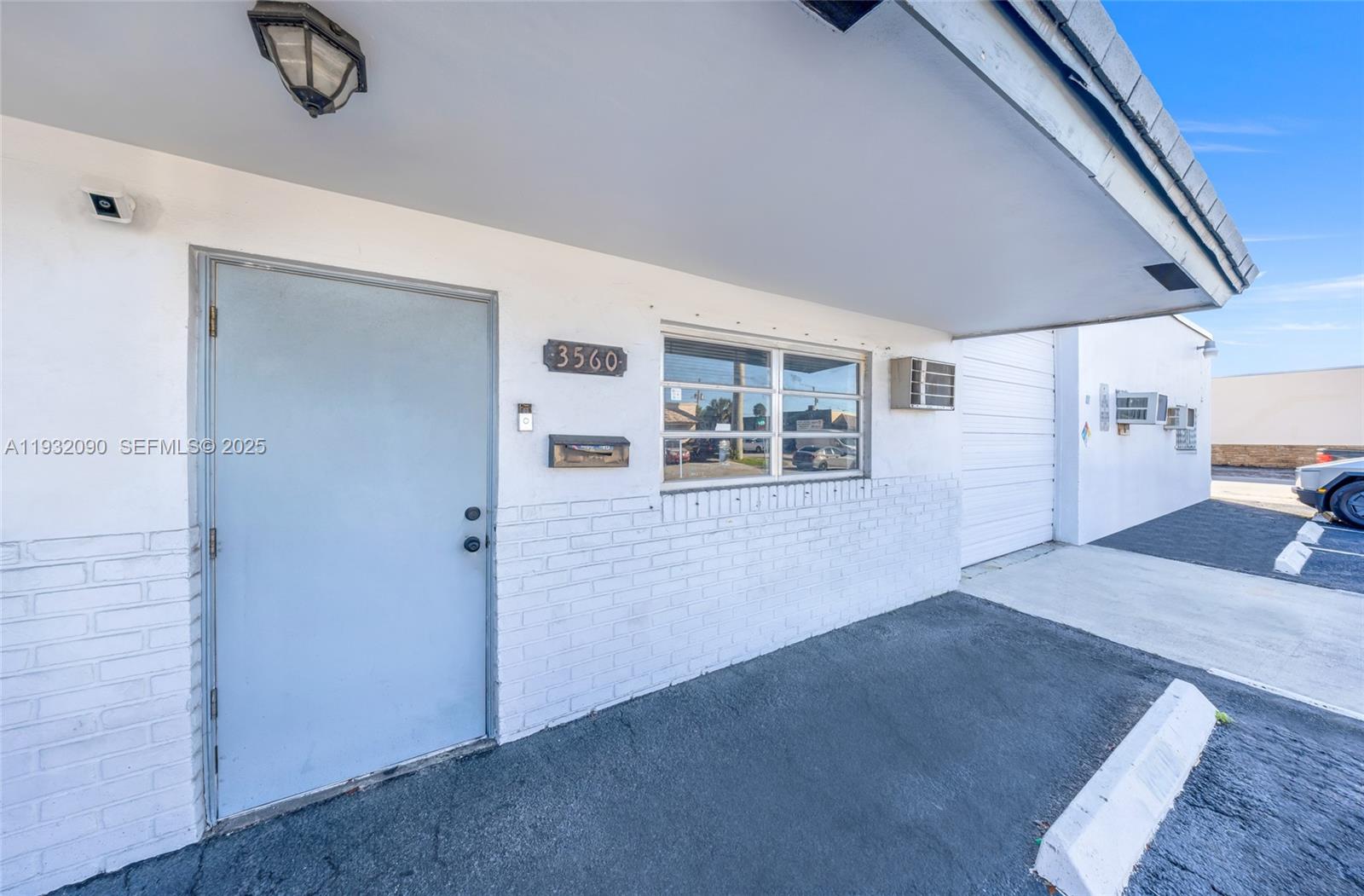   /   sq. ft. $ 2025-12-17 0 Photo