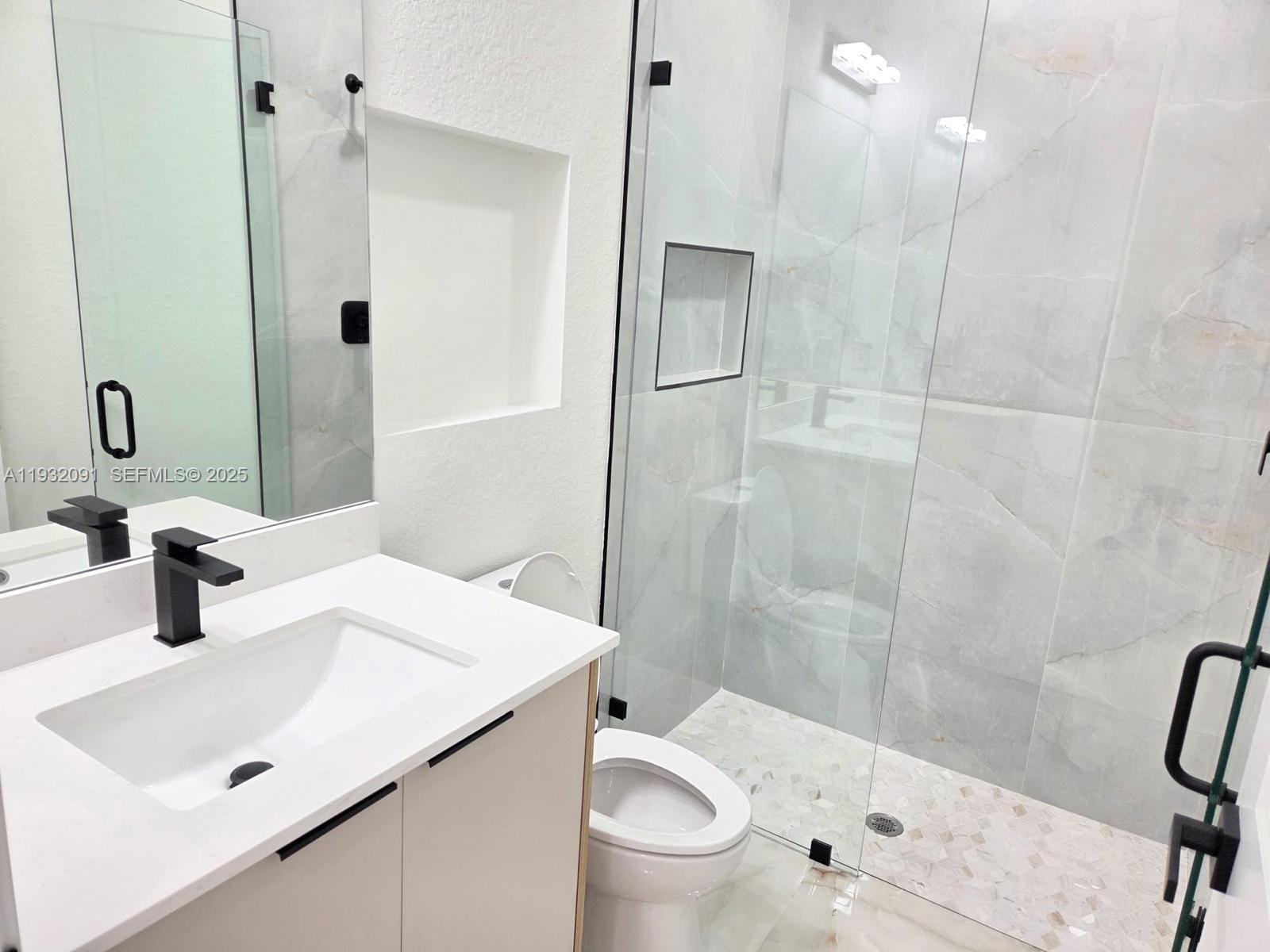 5012 3 / 3 1571 кв.футов $ 2025-12-17 0 Фото