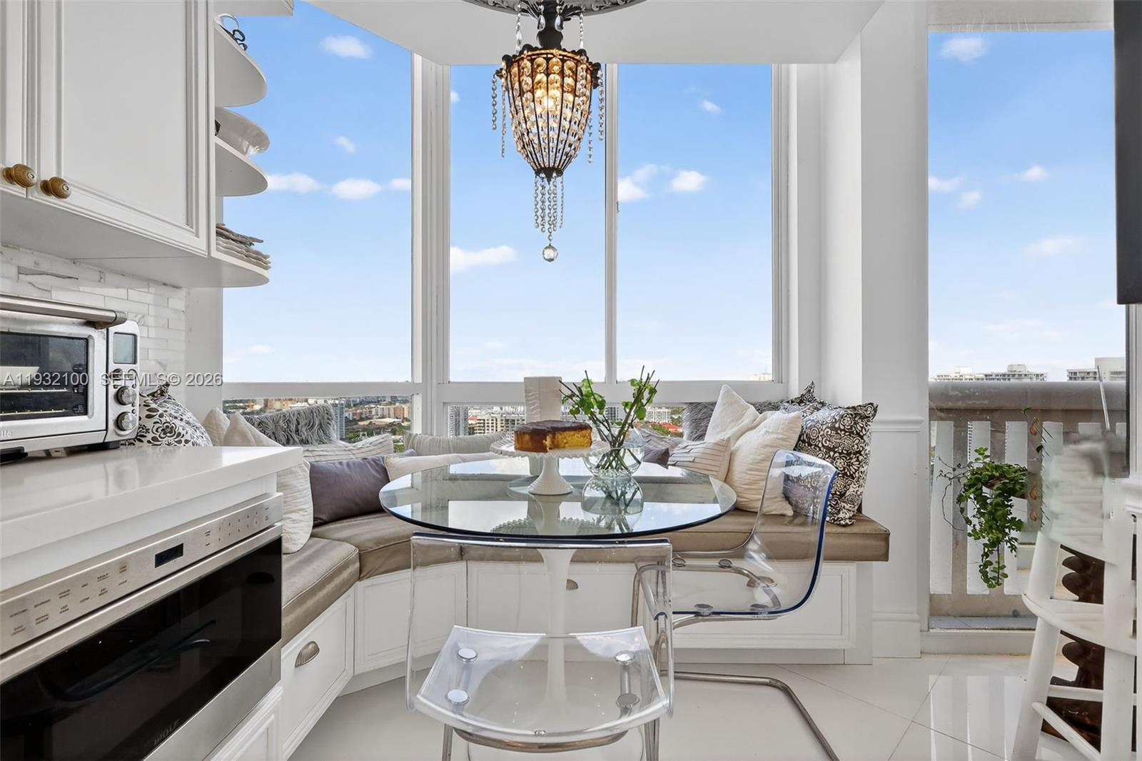 PH9 3 / 3 1880 sq. ft. $ 2025-12-17 0 Photo