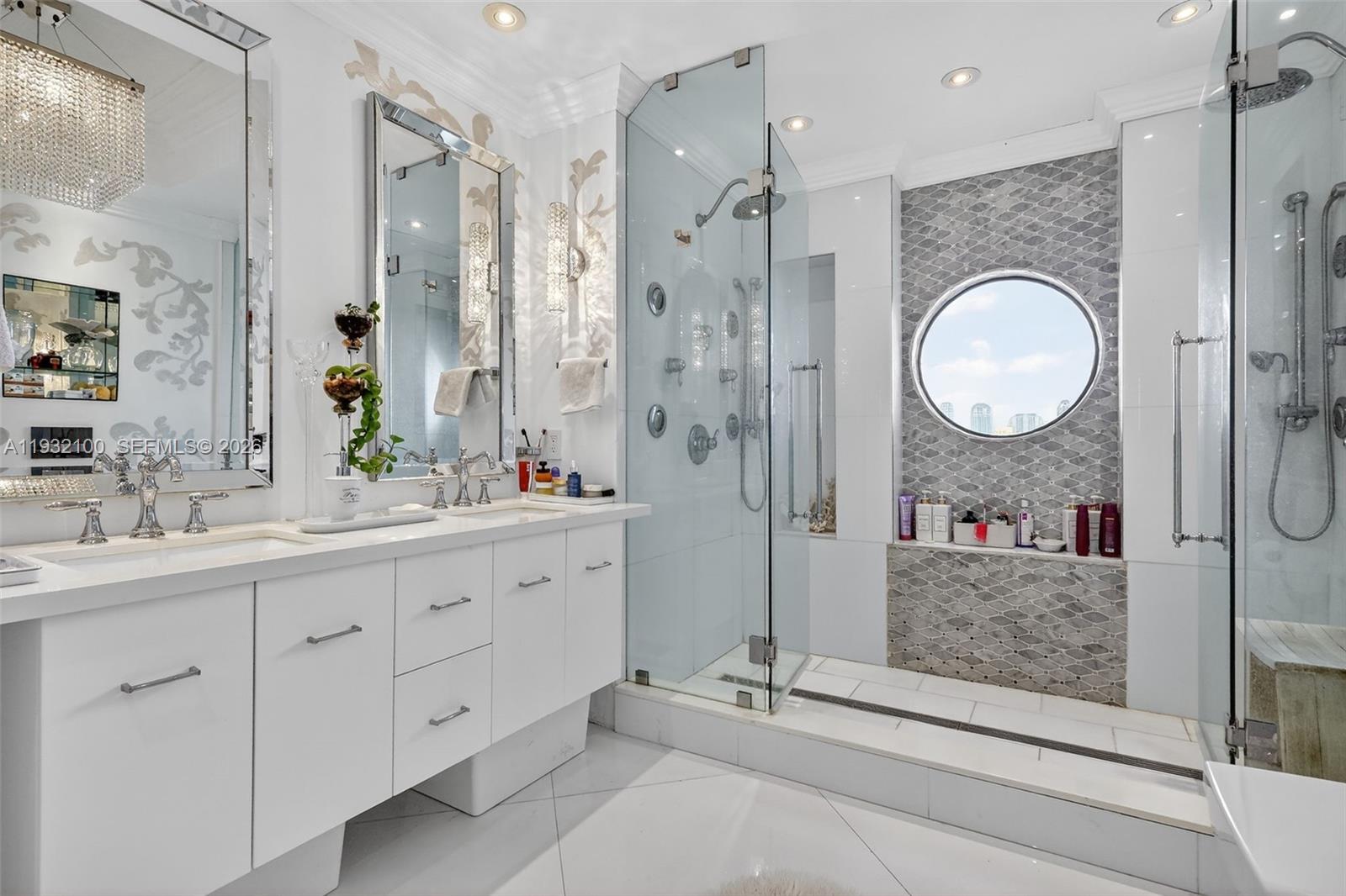 PH9 3 / 3 1880 sq. ft. $ 2025-12-17 0 Photo