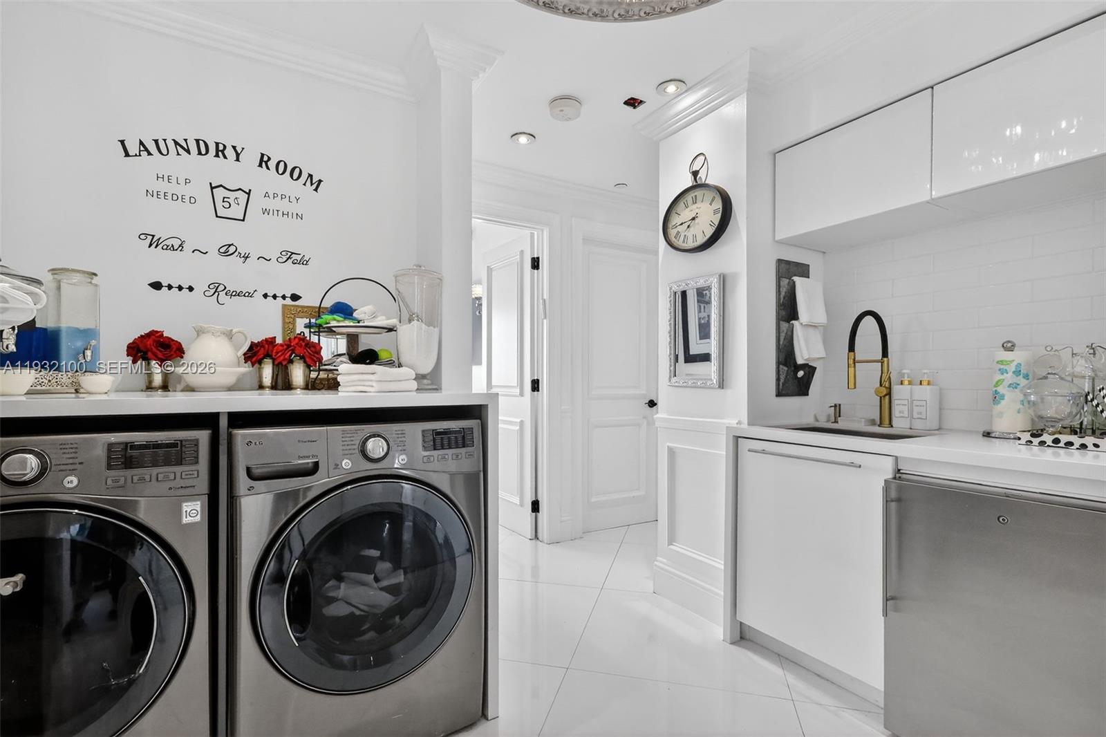 PH9 3 / 3 1880 sq. ft. $ 2025-12-17 0 Photo