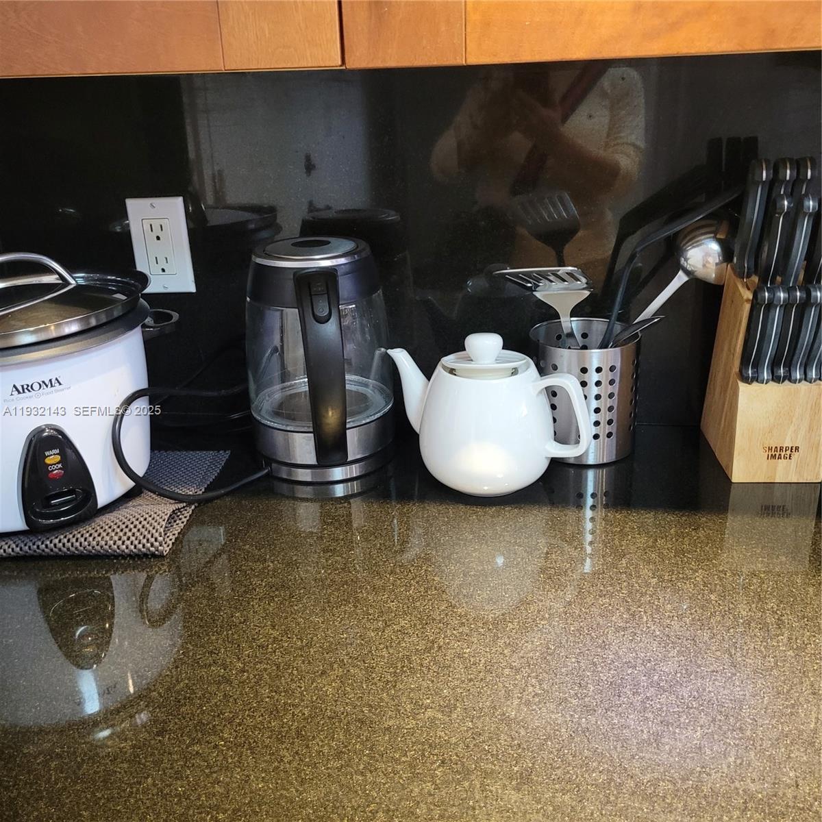 Photo of 1865 Ocean Dr #7B, Hallandale Beach, Florida, 33009 -