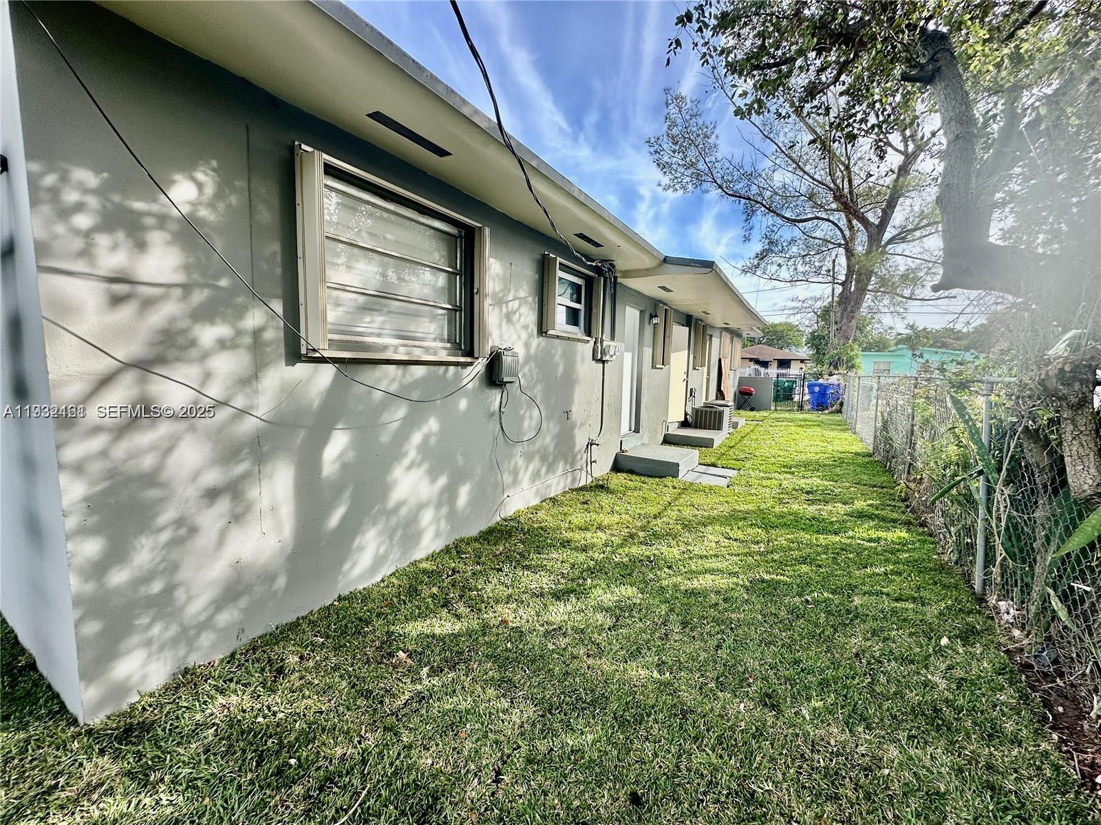   /  1500 sq. ft. $ 2025-12-17 0 Photo