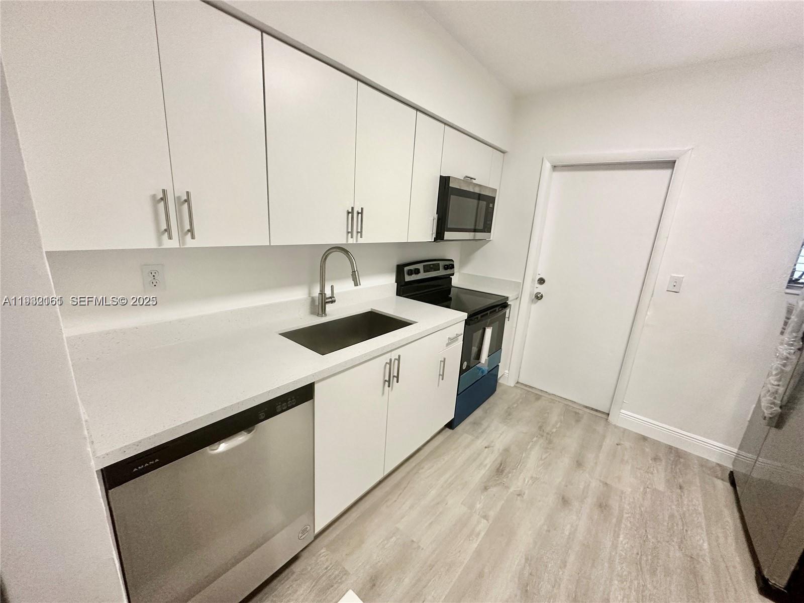   /  1500 sq. ft. $ 2025-12-17 0 Photo