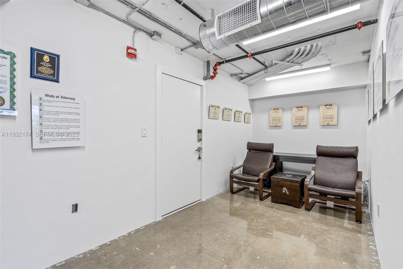 Подробнее OFFICE CU-7/216 / кв.футов $ 2025-12-17 0 Фото