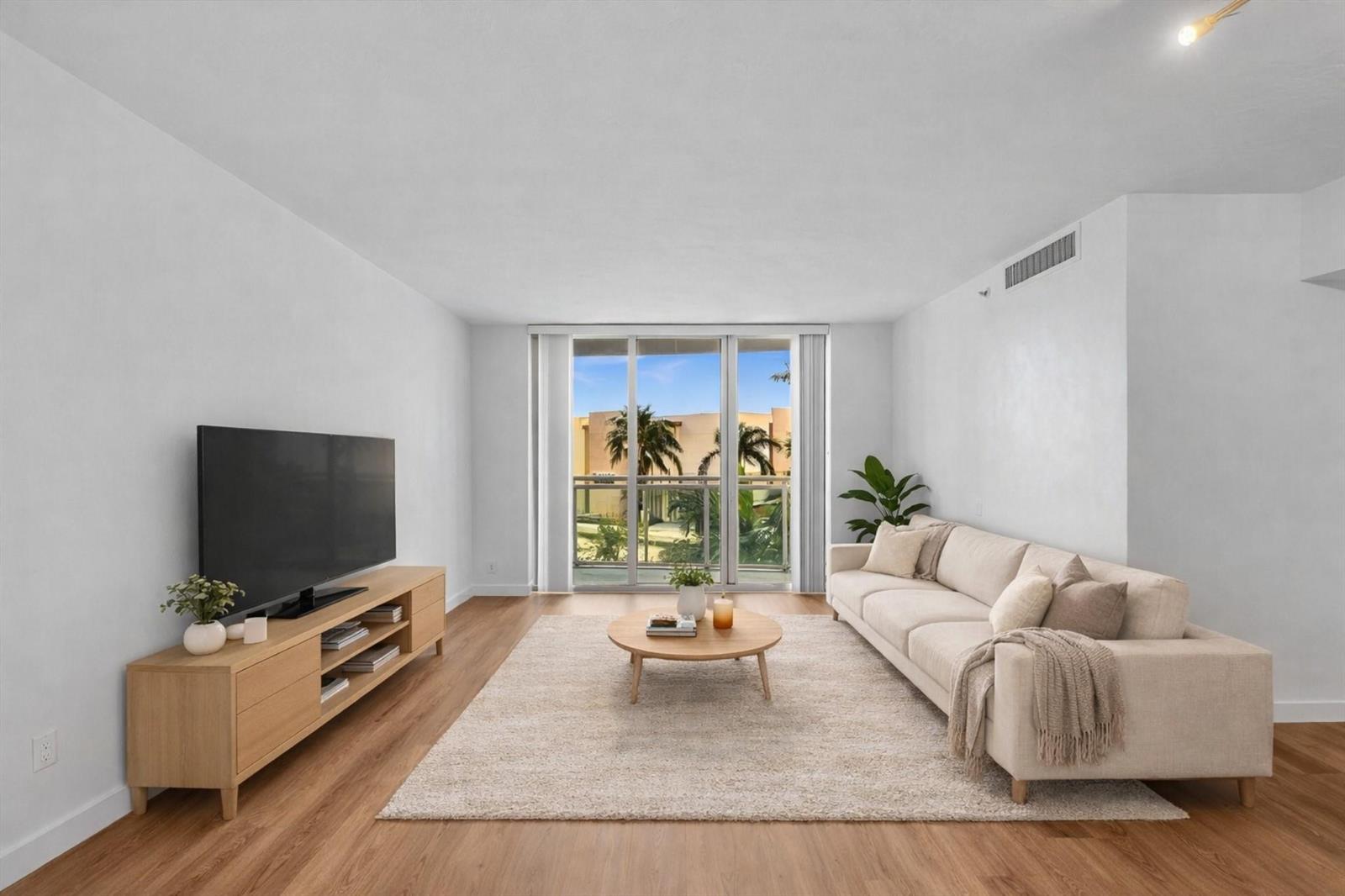 Photo of 3001 Ocean  #439, Hollywood, Florida, 33019 - Photo 2