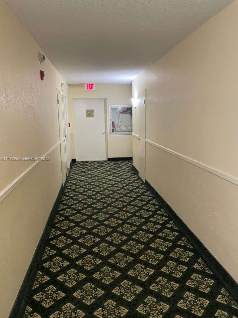 301 2 / 2 1292 sq. ft. $ 2025-12-17 0 foto