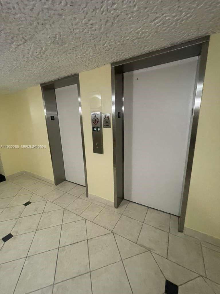 301 2 / 2 1292 sq. ft. $ 2025-12-17 0 foto