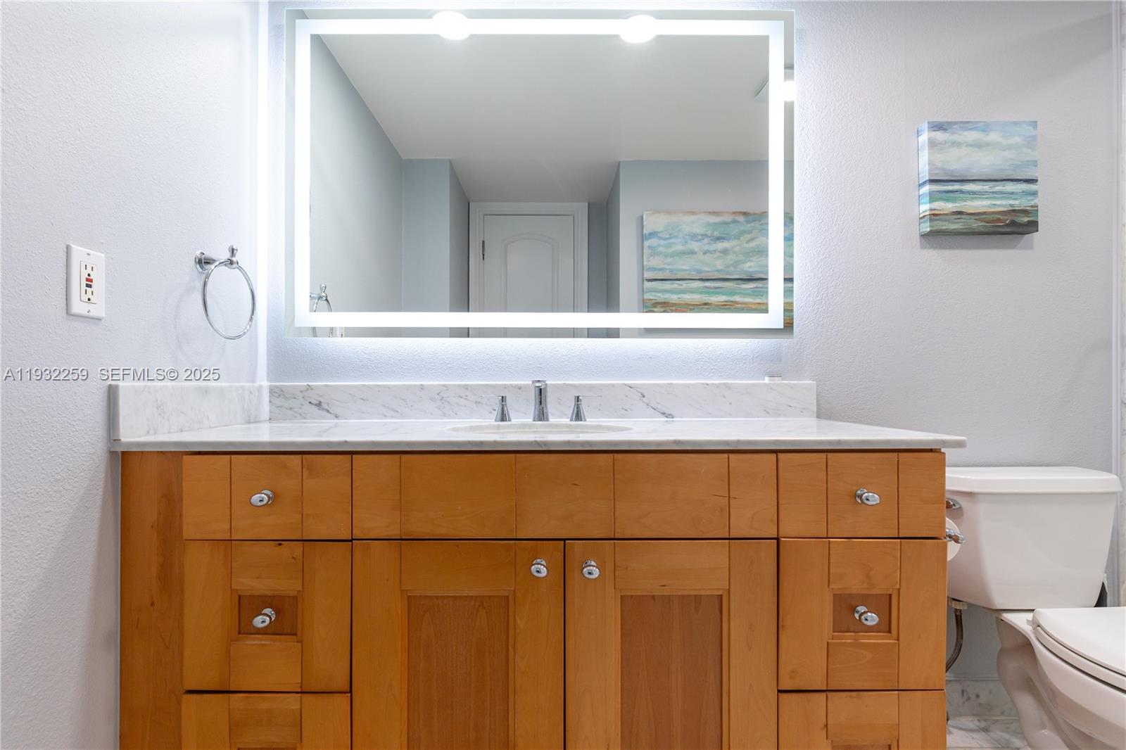 Photo of 2401 Ocean Dr  #1204, Hollywood, Florida, 33019 - 