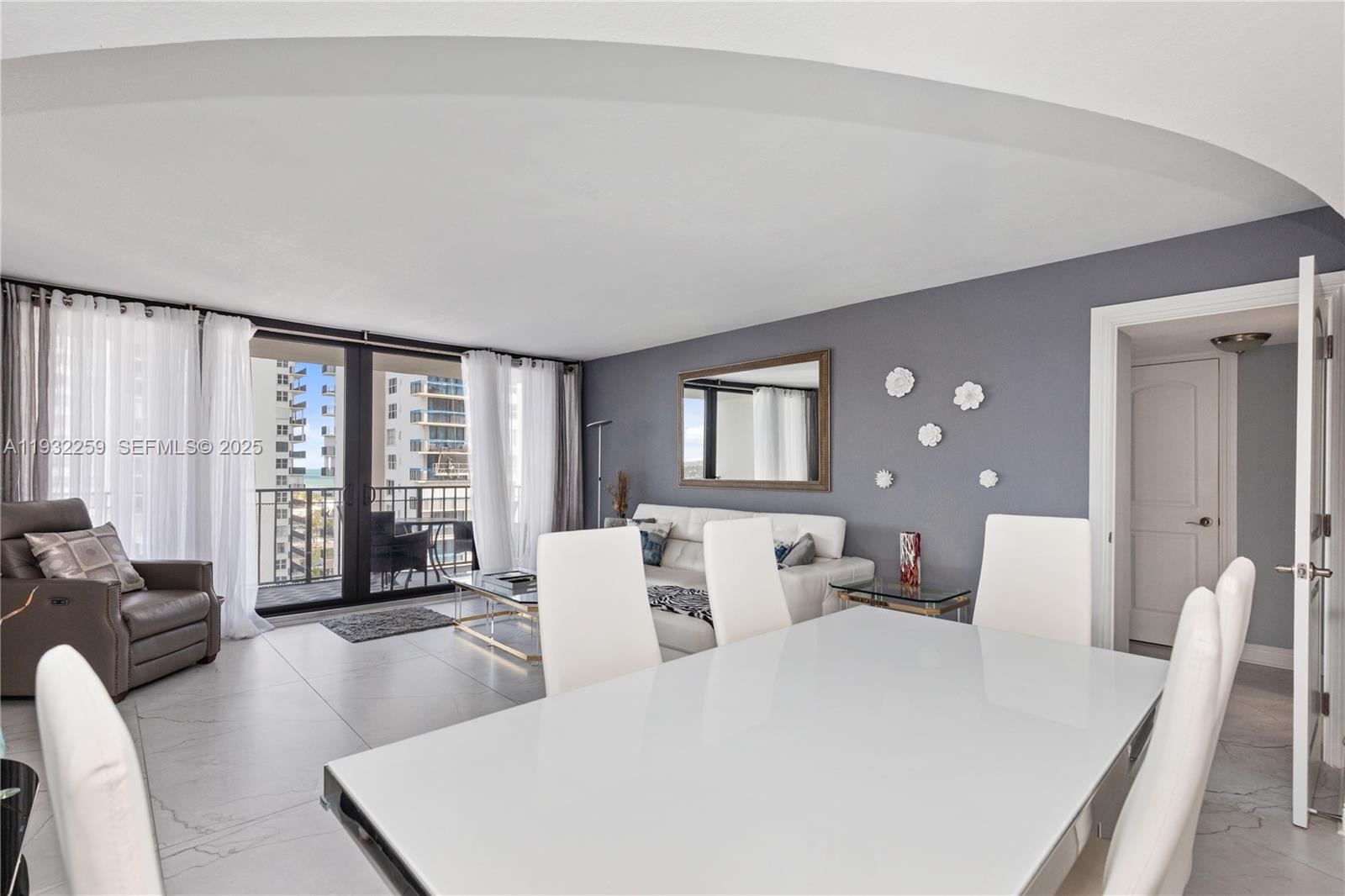 Photo of 2401 Ocean Dr  #1204, Hollywood, Florida, 33019 - 