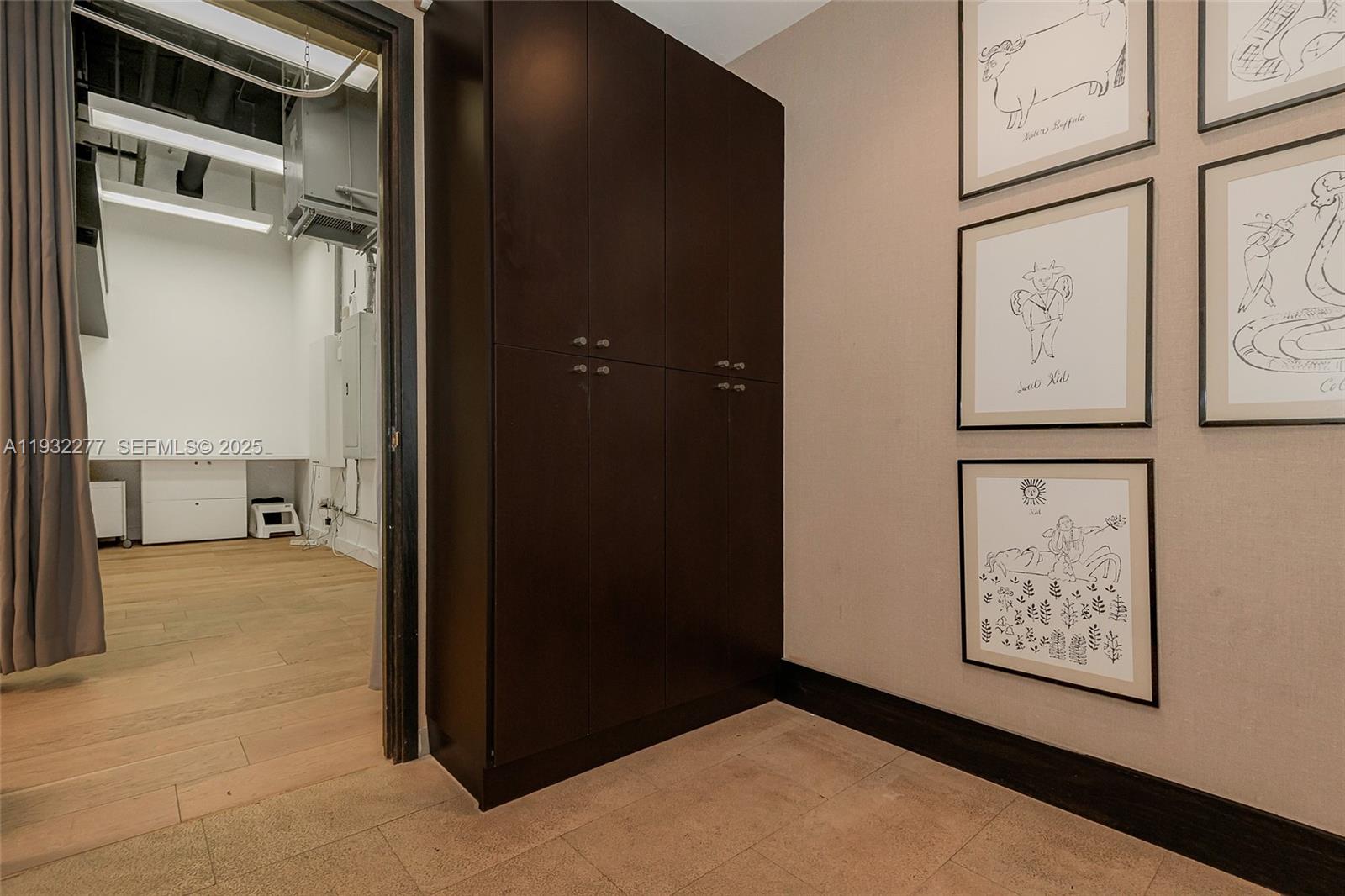 Подробнее 120 / кв.футов $ 2025-12-17 0 Фото