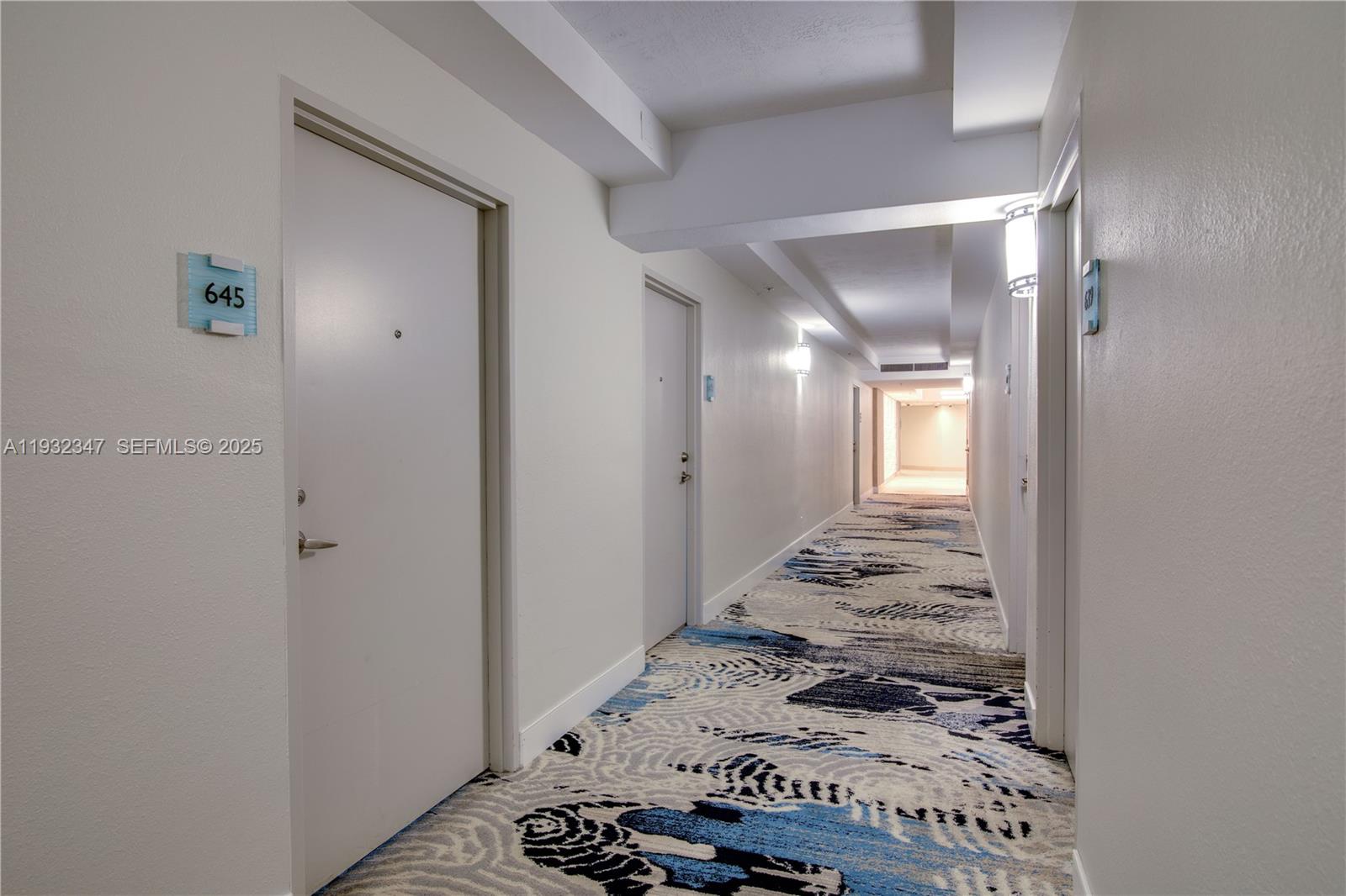 Photo of 3001 Ocean Dr  #645, Hollywood, Florida, 33019 - 