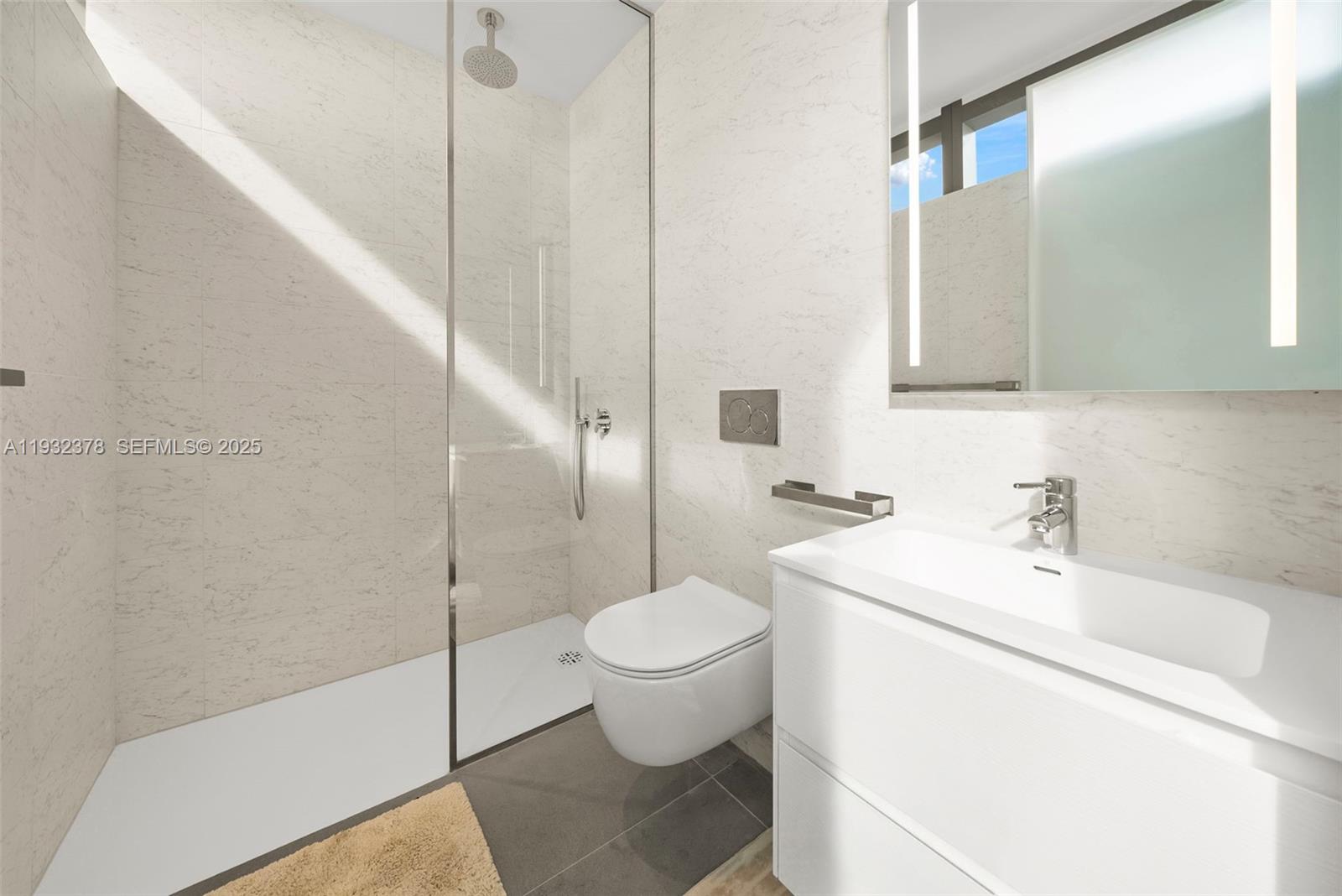 18B 3 / 4 2913 sq. ft. $ 2025-12-17 0 Photo