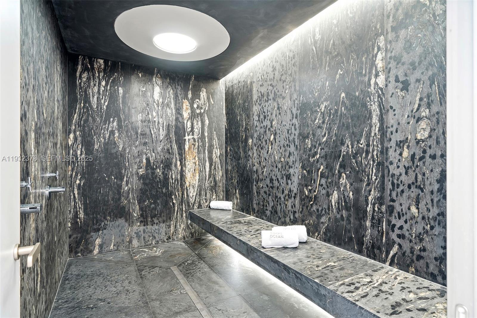 18B 3 / 4 2913 sq. ft. $ 2025-12-17 0 Photo