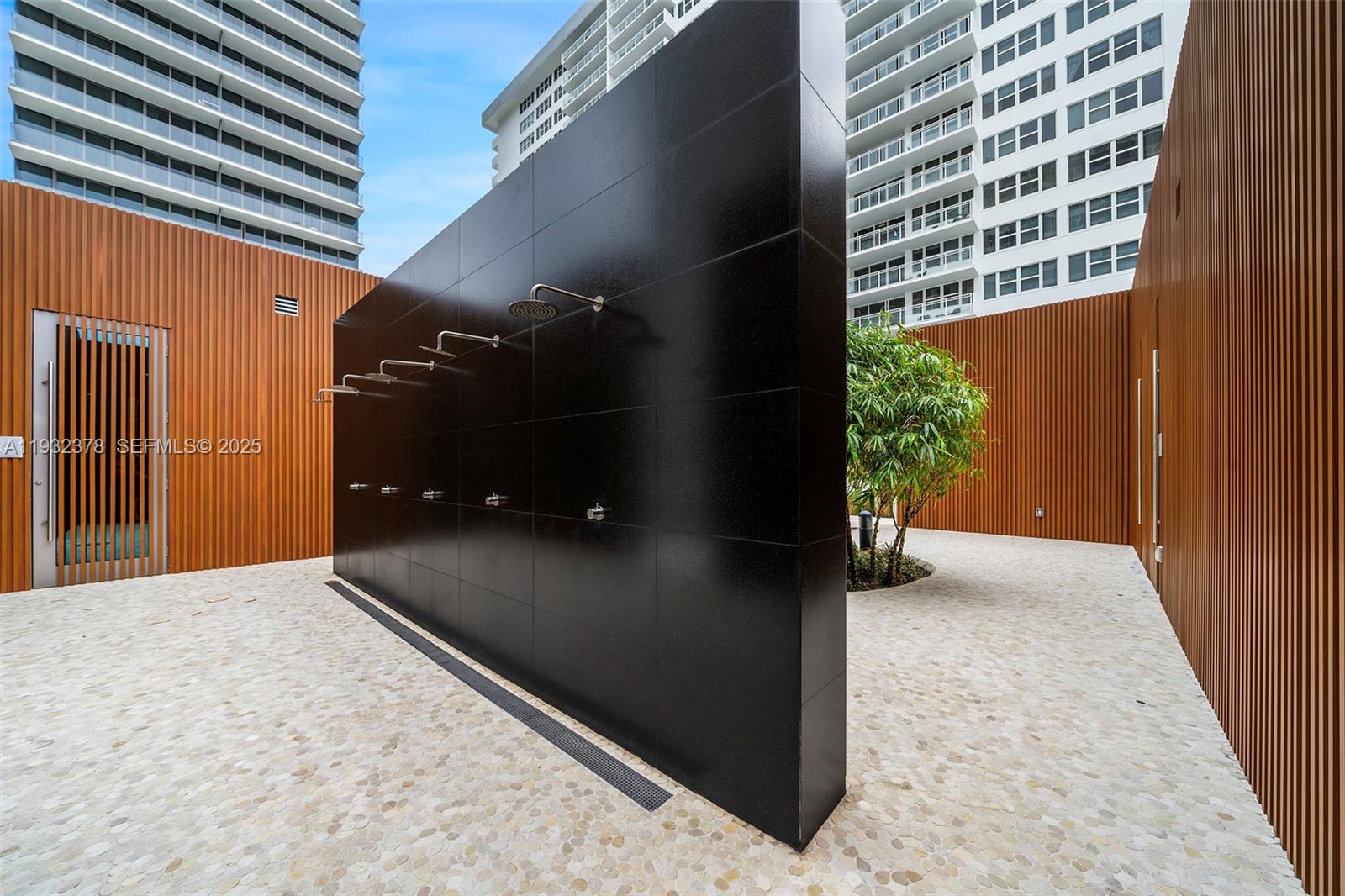 18B 3 / 4 2913 sq. ft. $ 2025-12-17 0 Photo