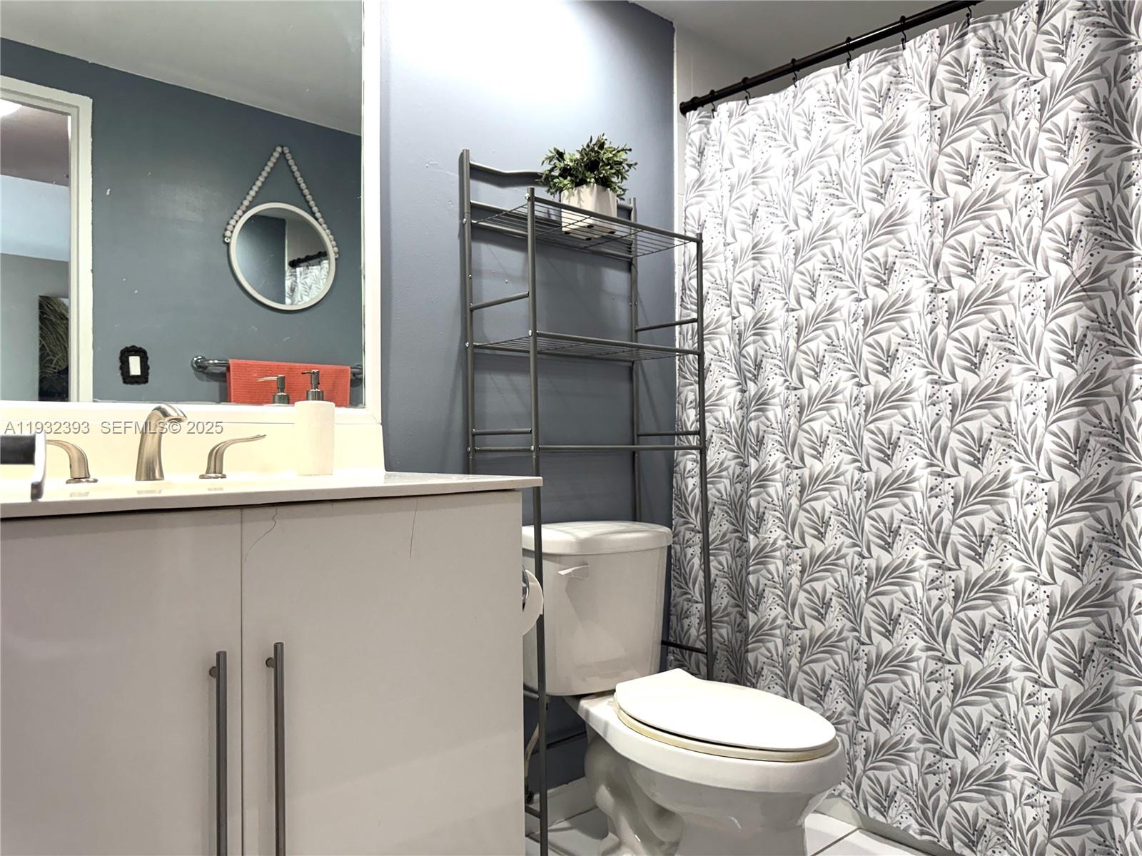 Photo of 3001 Ocean Dr  #335, Hollywood, Florida, 33019 - 