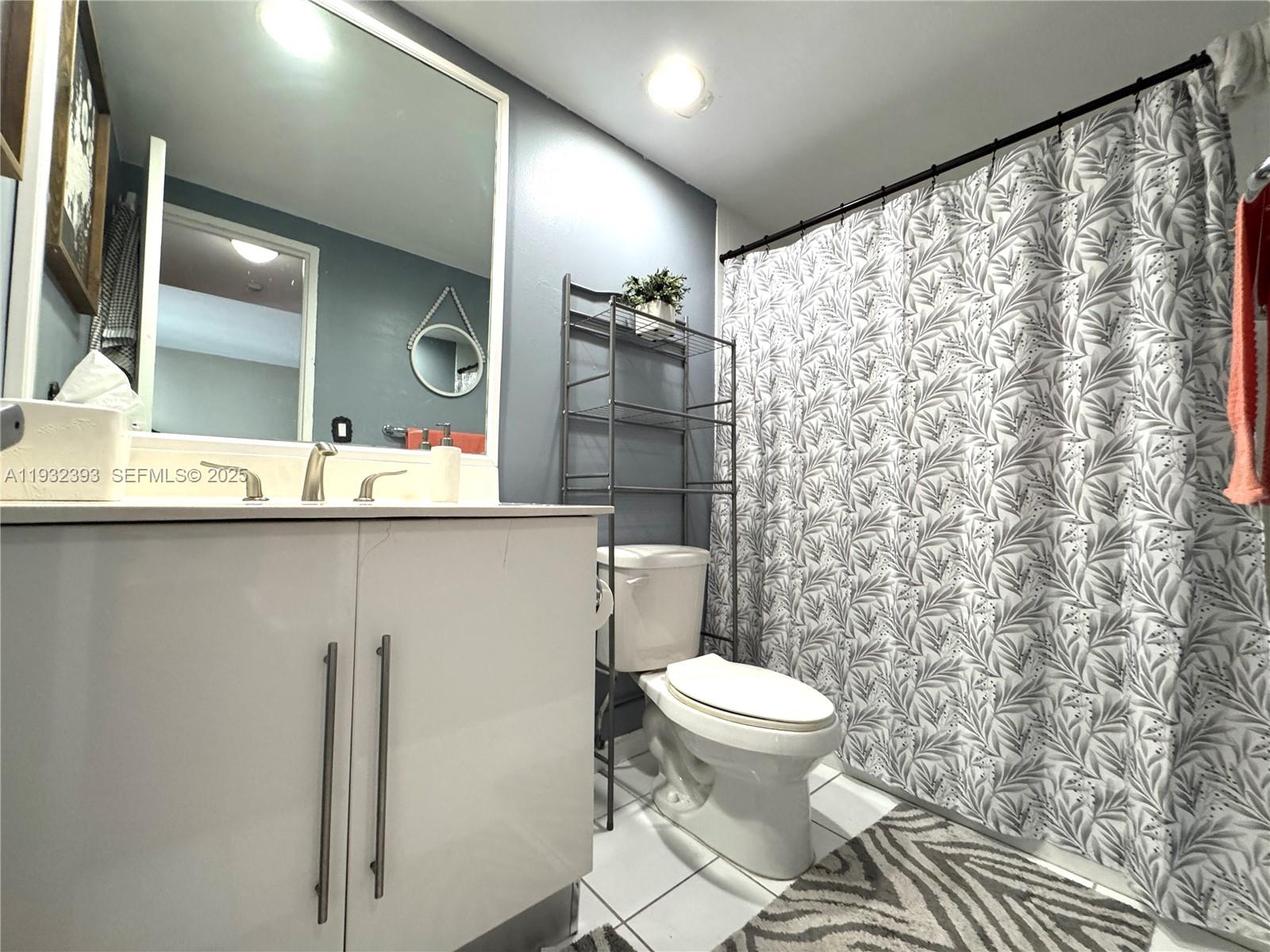 Photo of 3001 Ocean Dr  #335, Hollywood, Florida, 33019 - 