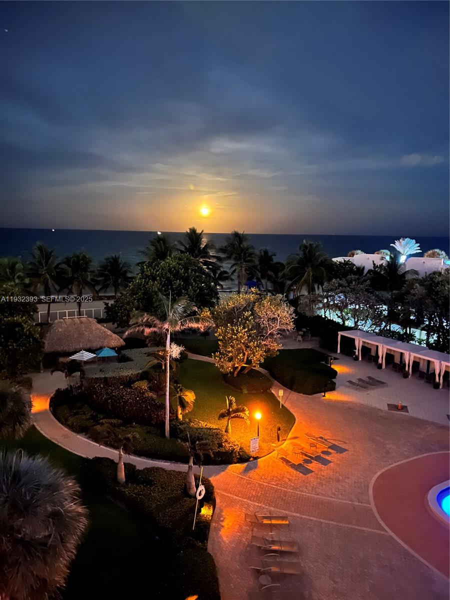 Photo of 3001 Ocean Dr  #335, Hollywood, Florida, 33019 - 