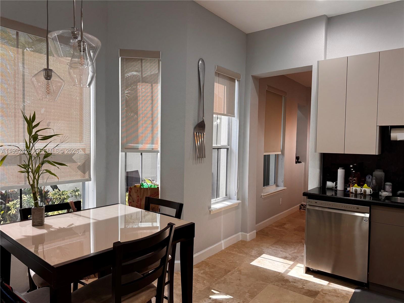 Photo of 876 Spinnaker Dr W  (876), Hollywood, Florida, 33019 - 