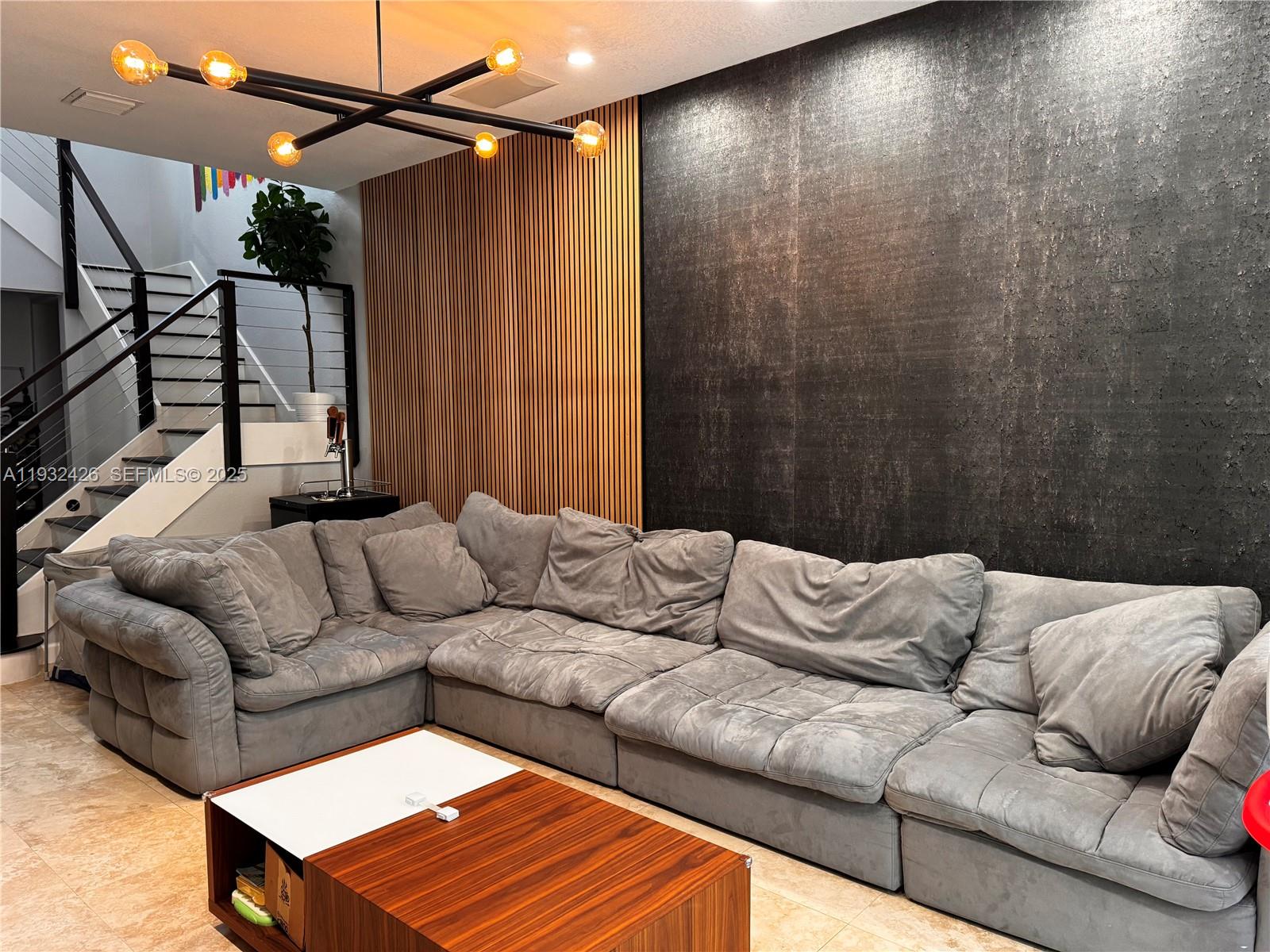 Photo of 876 Spinnaker Dr W  (876), Hollywood, Florida, 33019 - 