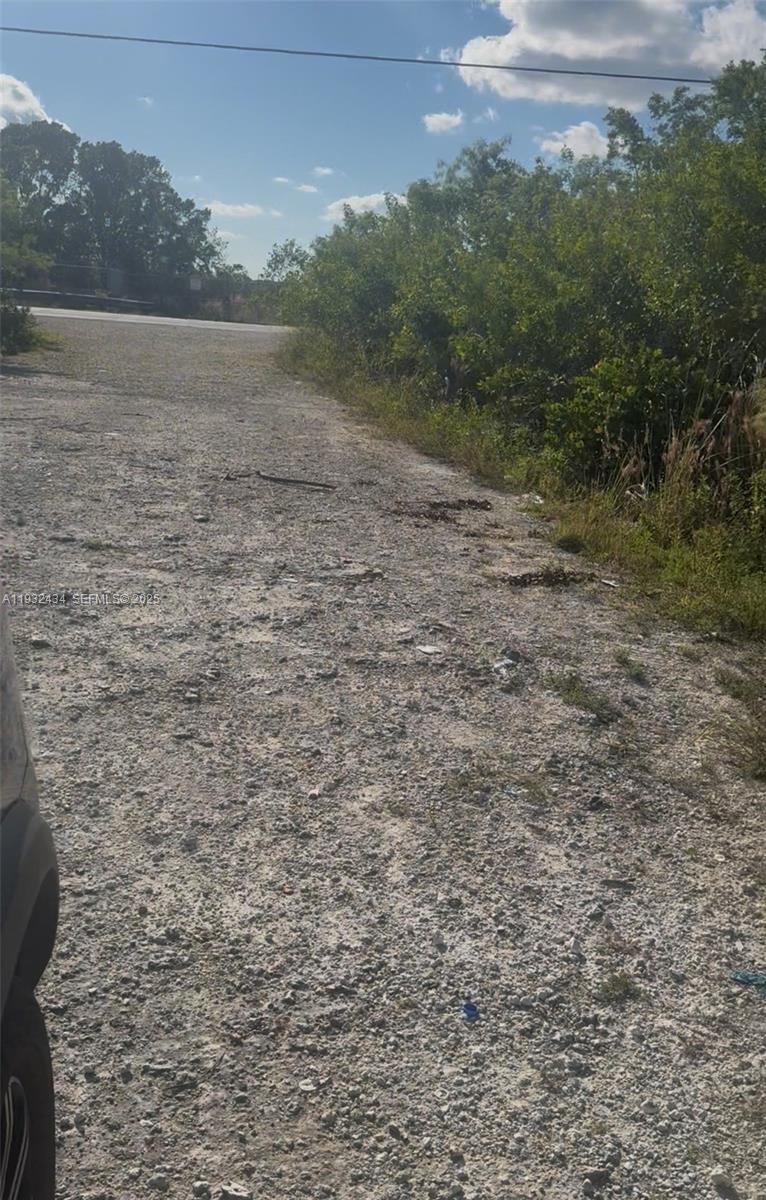   /   sq. ft. $ 2025-12-17 0 Photo