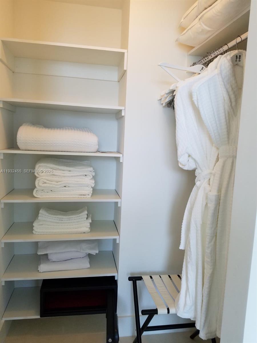 MPH09 1 / 1  sq. ft. $ 2025-12-17 0 foto