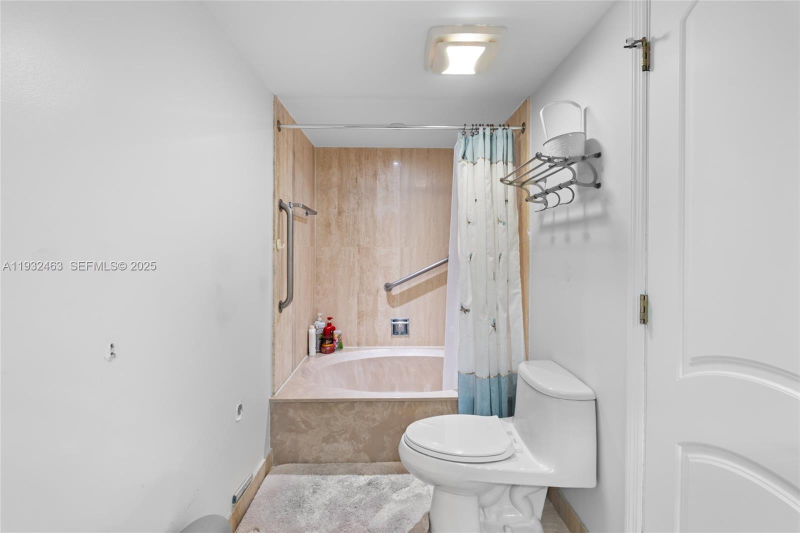 Photo of 1201 Ocean Dr  #1810S, Hollywood, Florida, 33019 - 