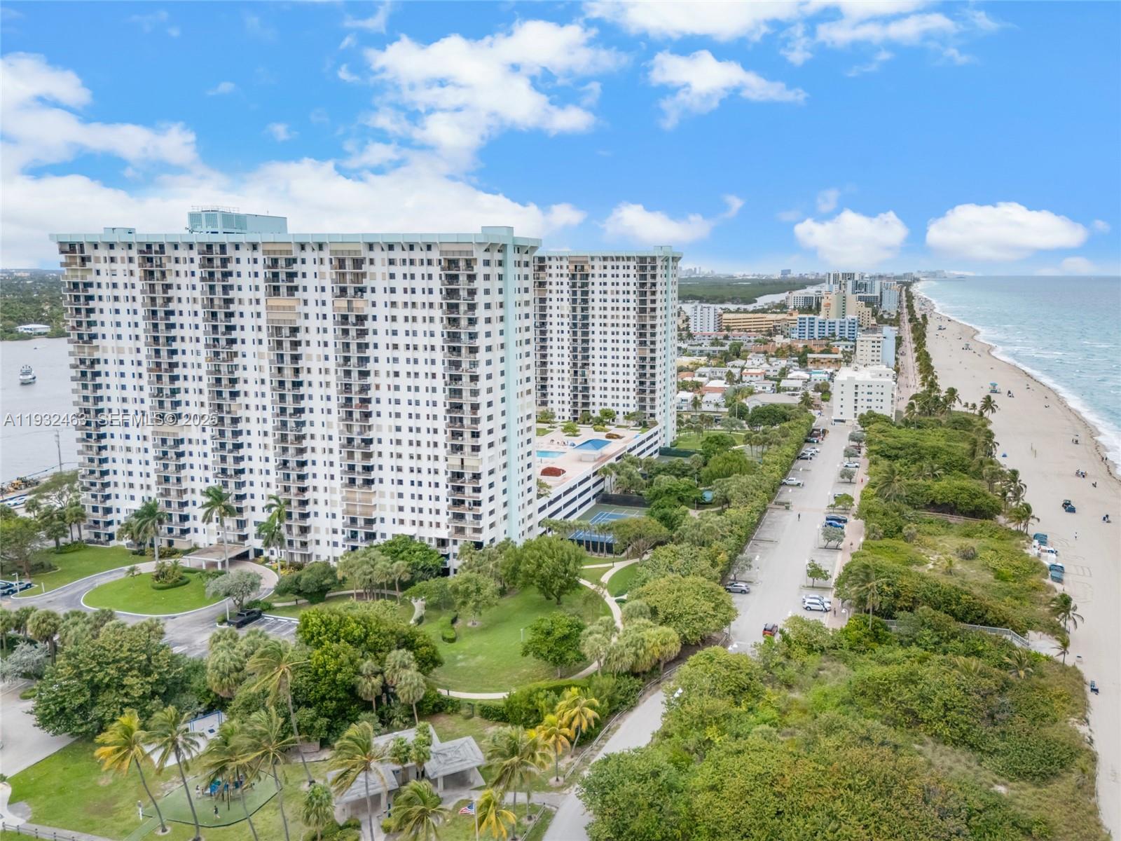 Photo of 1201 Ocean Dr  #1810S, Hollywood, Florida, 33019 - 