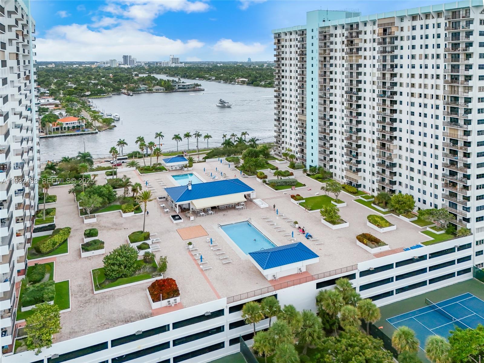 Photo of 1201 Ocean Dr  #1810S, Hollywood, Florida, 33019 - 