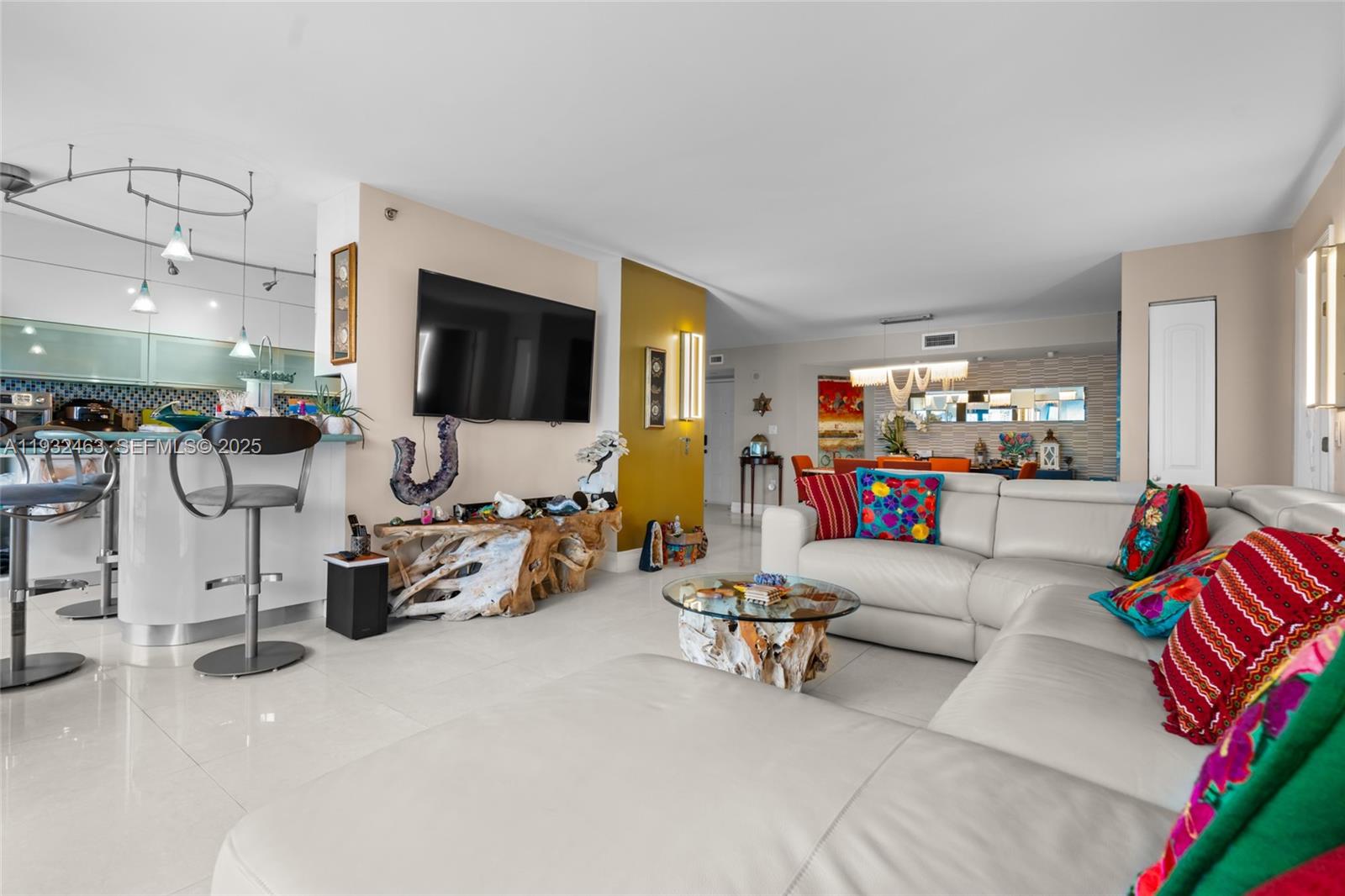 Photo of 1201 Ocean Dr  #1810S, Hollywood, Florida, 33019 - 