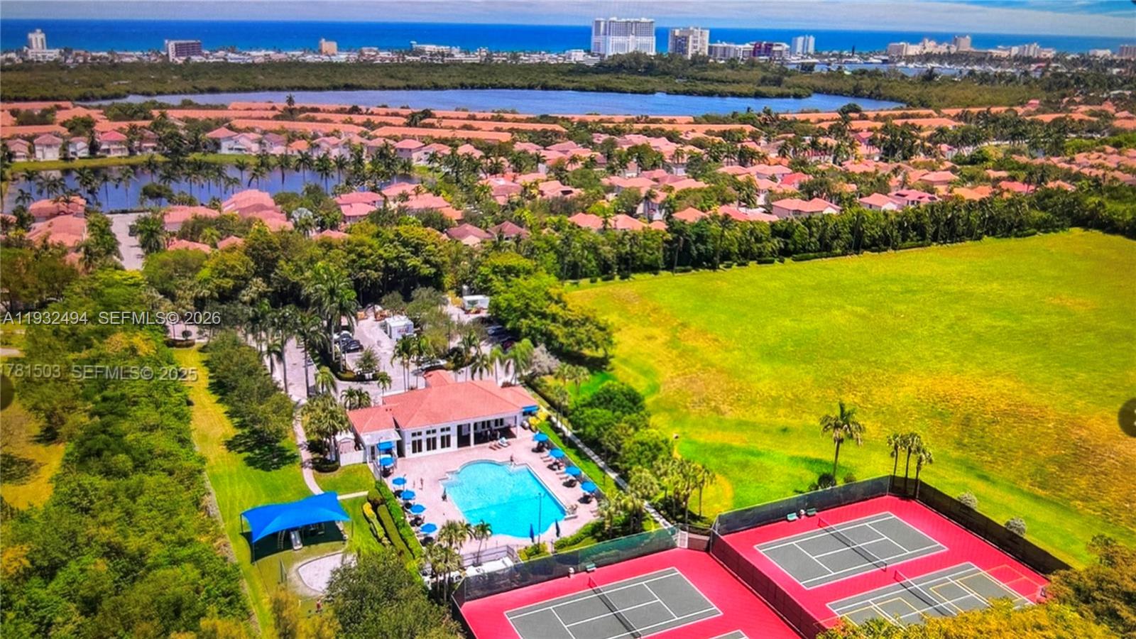 Photo of 1094 Redwood St  (1094), Hollywood, Florida, 33019 - 