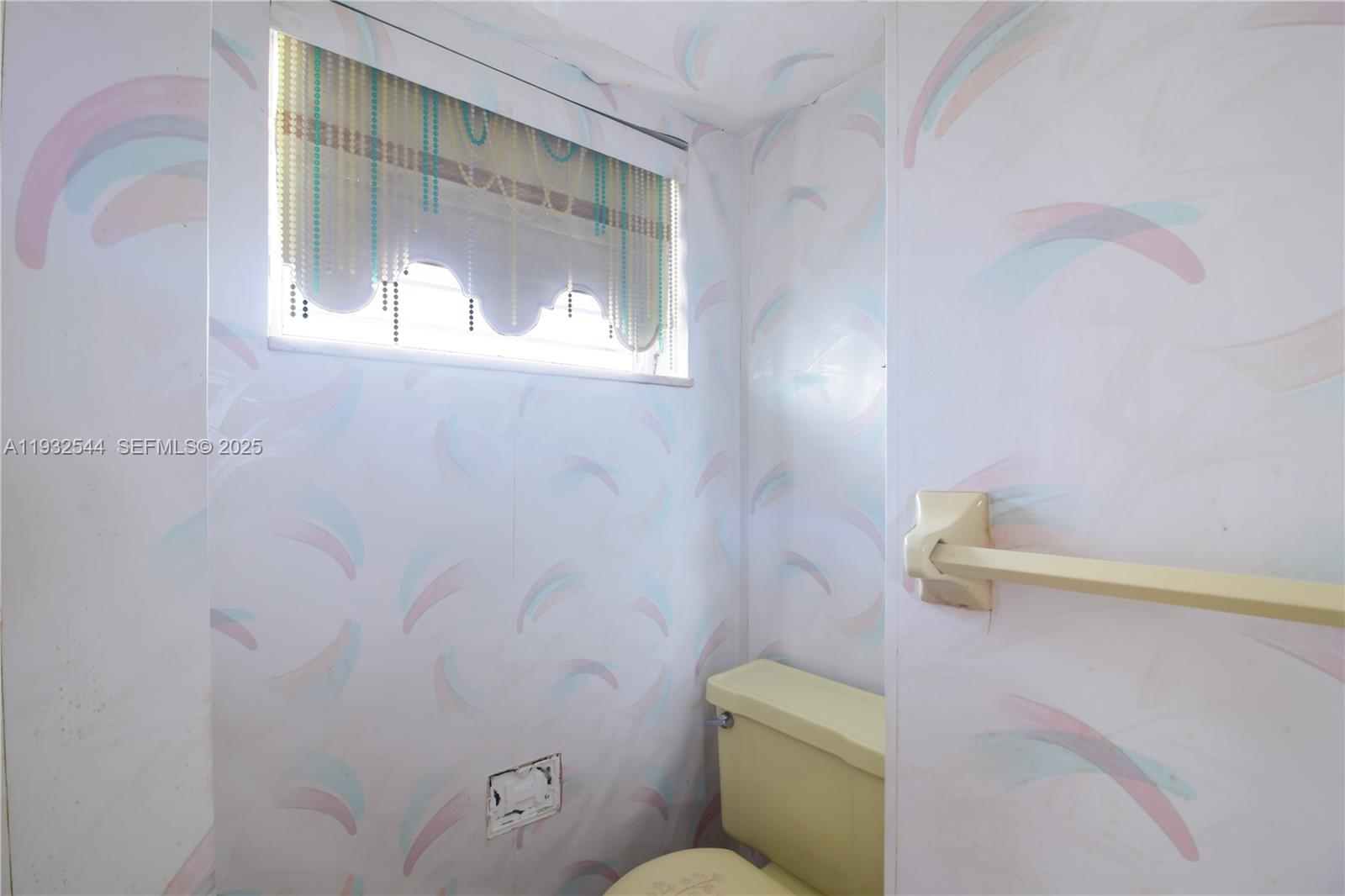 See details 404-1 1 / 2 1036 sq. ft. $ 2025-12-18 0 Photo