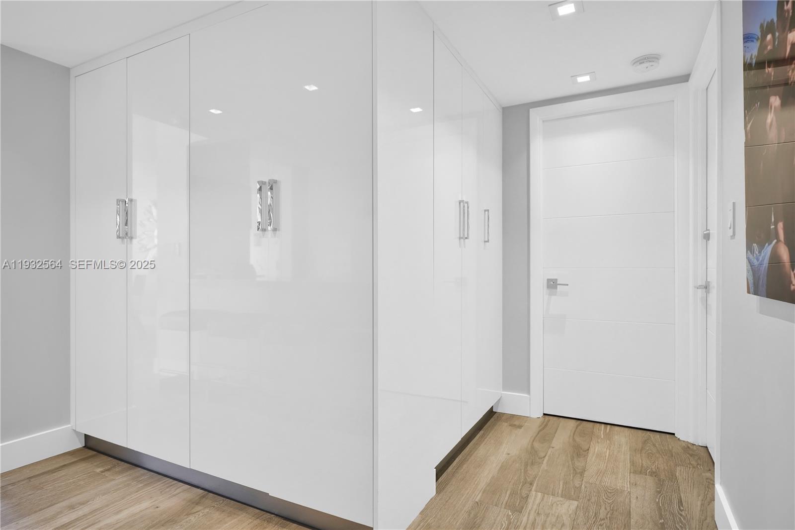 17F 2 / 2 1340 sq. ft. $ 2025-12-18 0 Photo