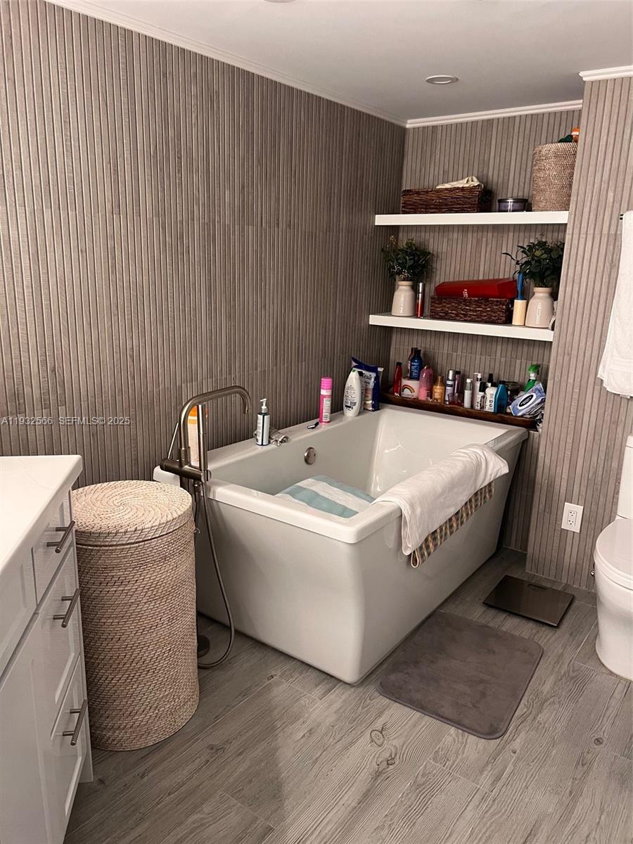 Photo of 16711 Collins Ave  #808, Sunny Isles Beach, Florida, 33160 - Primary Bath