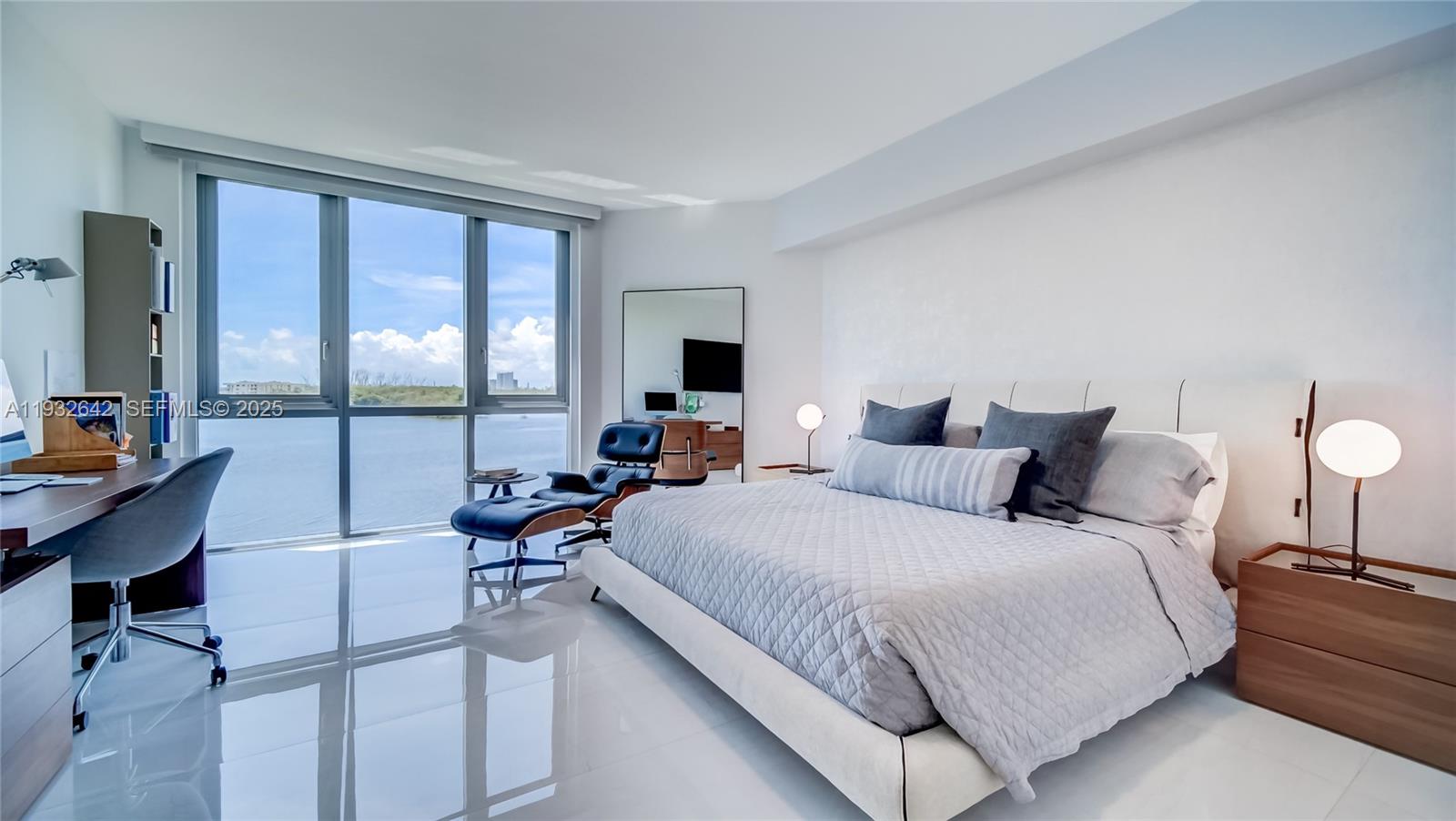 Photo of 17111 Biscayne Blvd  #410, North Miami Beach, Florida, 33160 - 