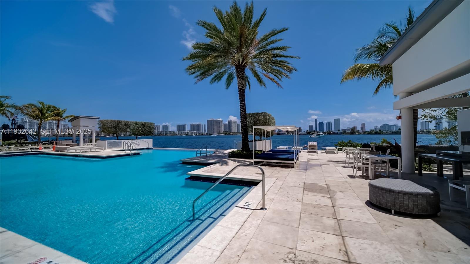 Photo of 17111 Biscayne Blvd  #410, North Miami Beach, Florida, 33160 - 