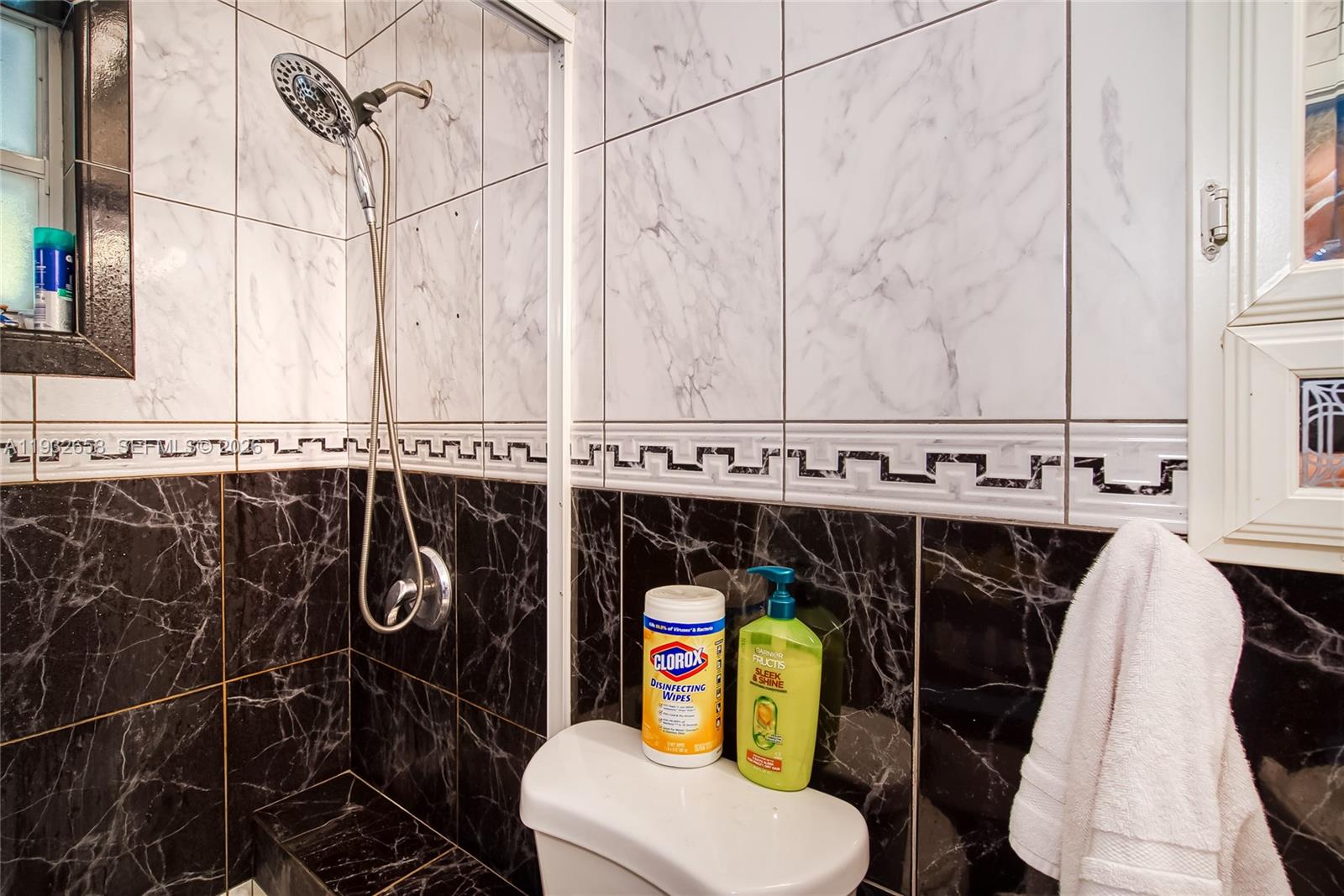   /  2280 sq. ft. $ 2025-12-18 0 Photo