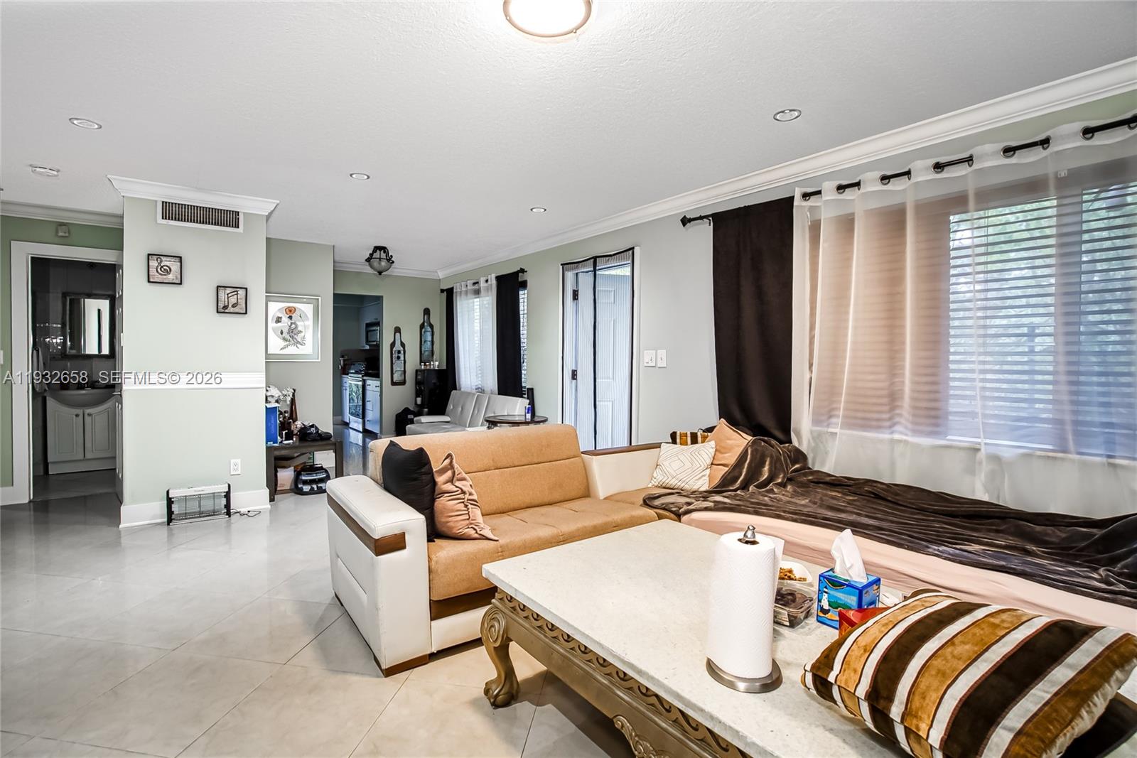   /  2280 sq. ft. $ 2025-12-18 0 Photo