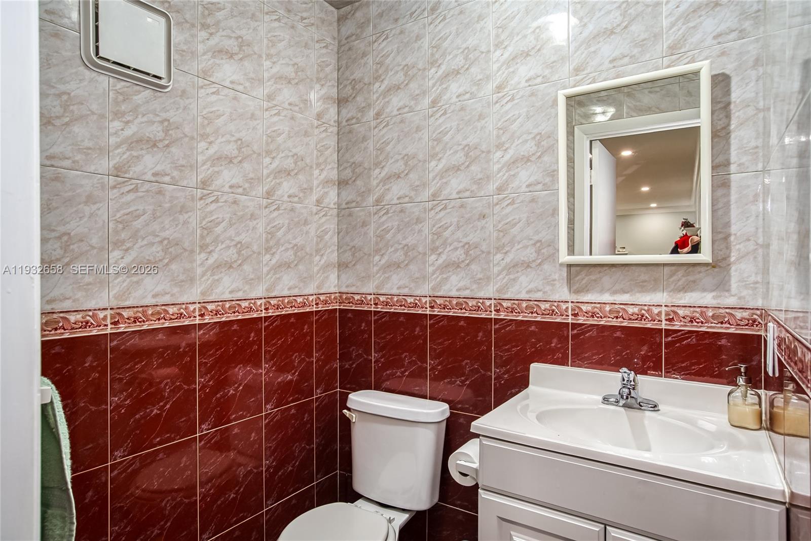   /  2280 sq. ft. $ 2025-12-18 0 Photo