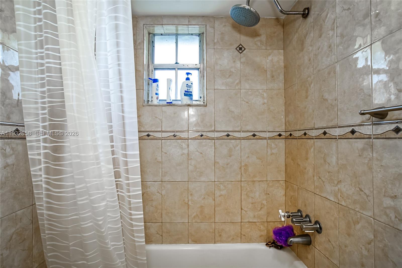   /  2280 sq. ft. $ 2025-12-18 0 Photo