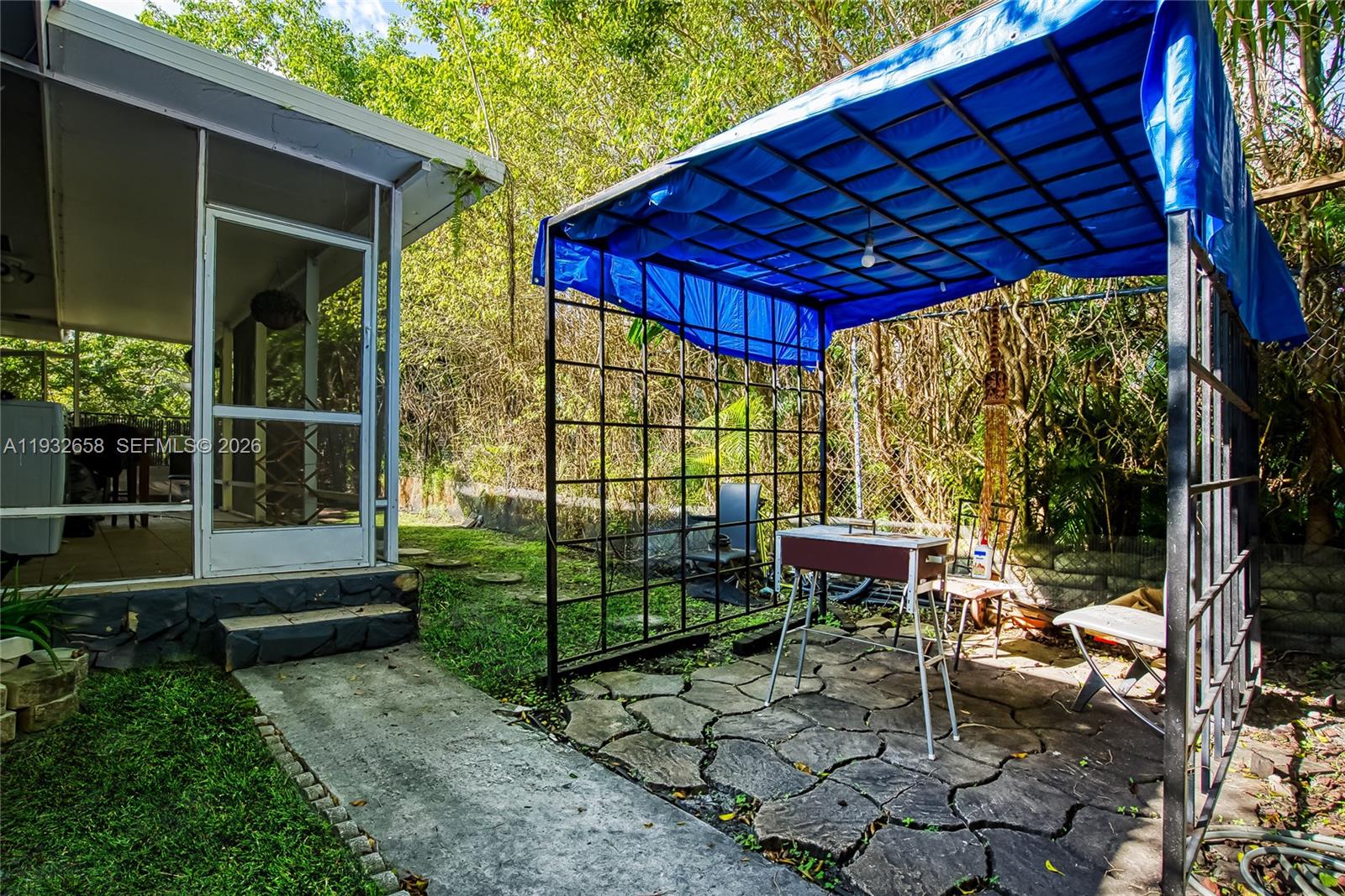   /  2280 sq. ft. $ 2025-12-18 0 Photo