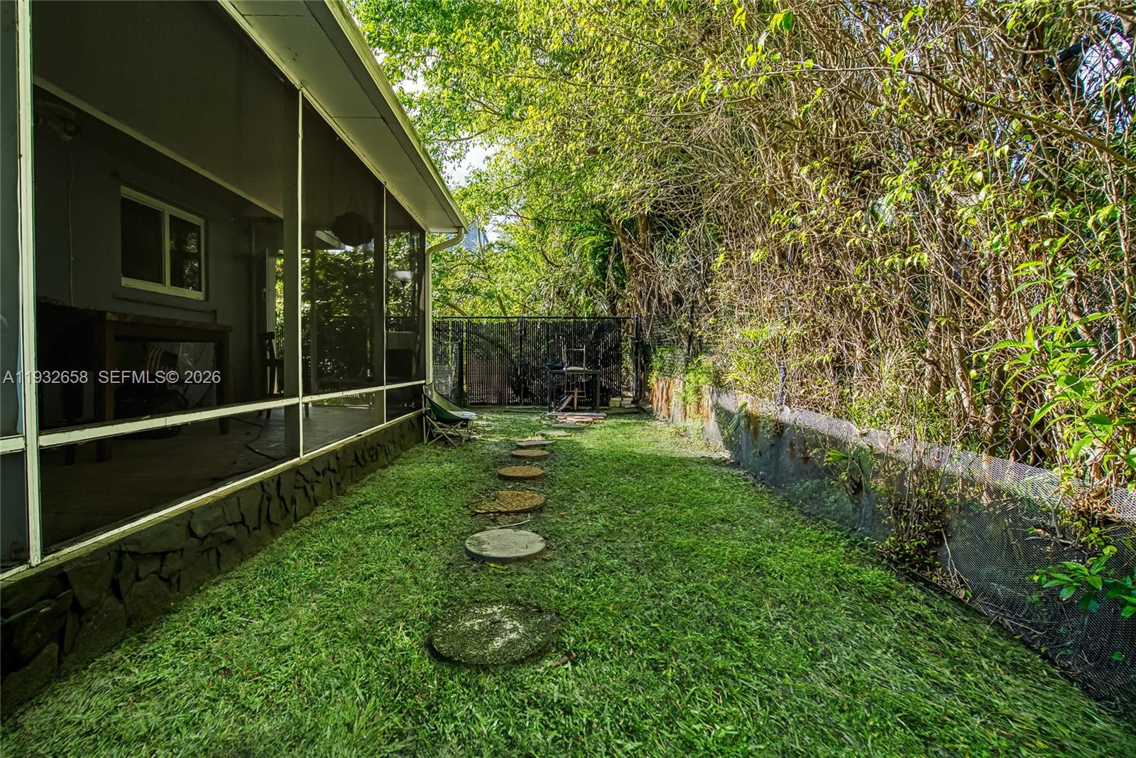   /  2280 sq. ft. $ 2025-12-18 0 Photo