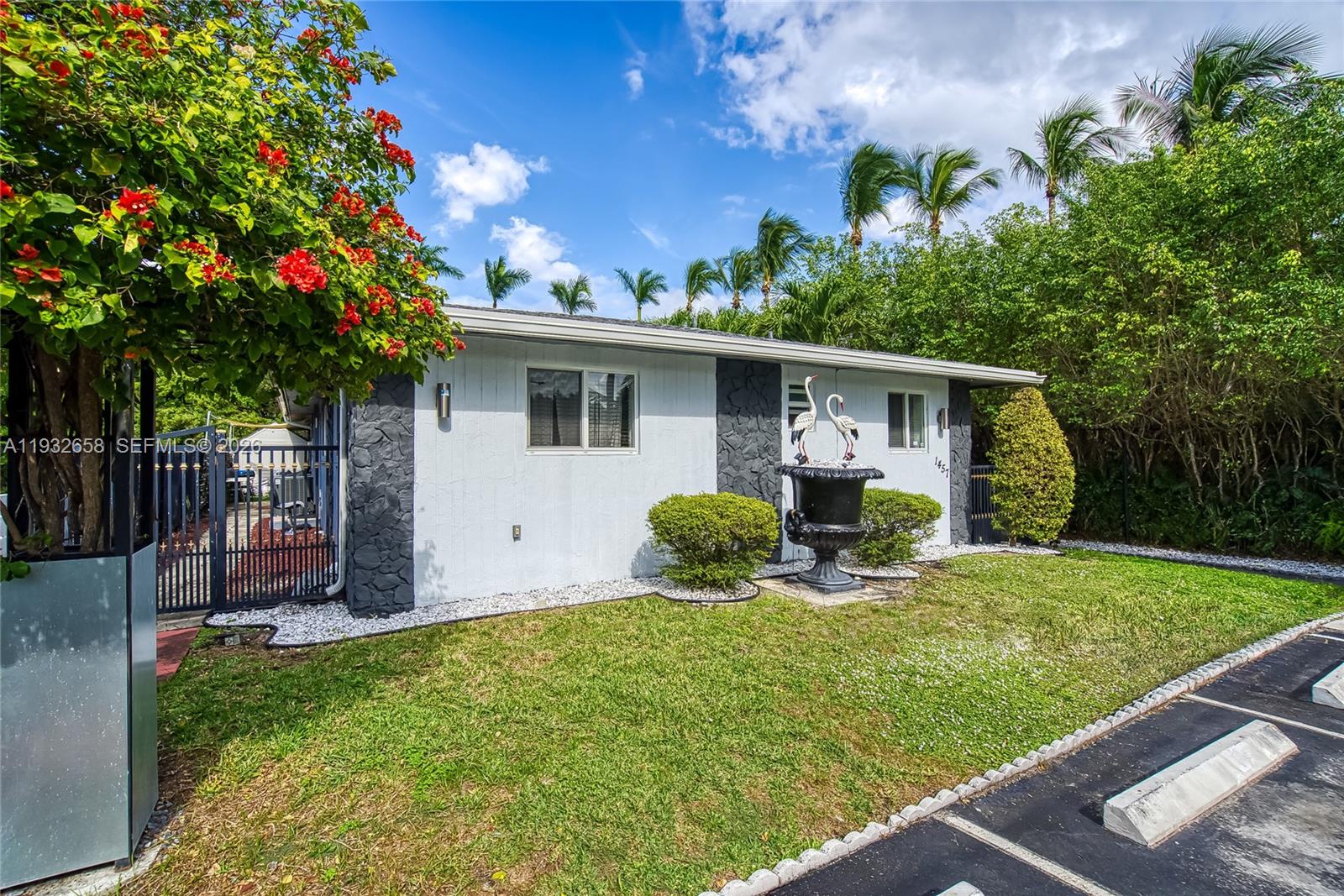   /  2280 sq. ft. $ 2025-12-18 0 Photo