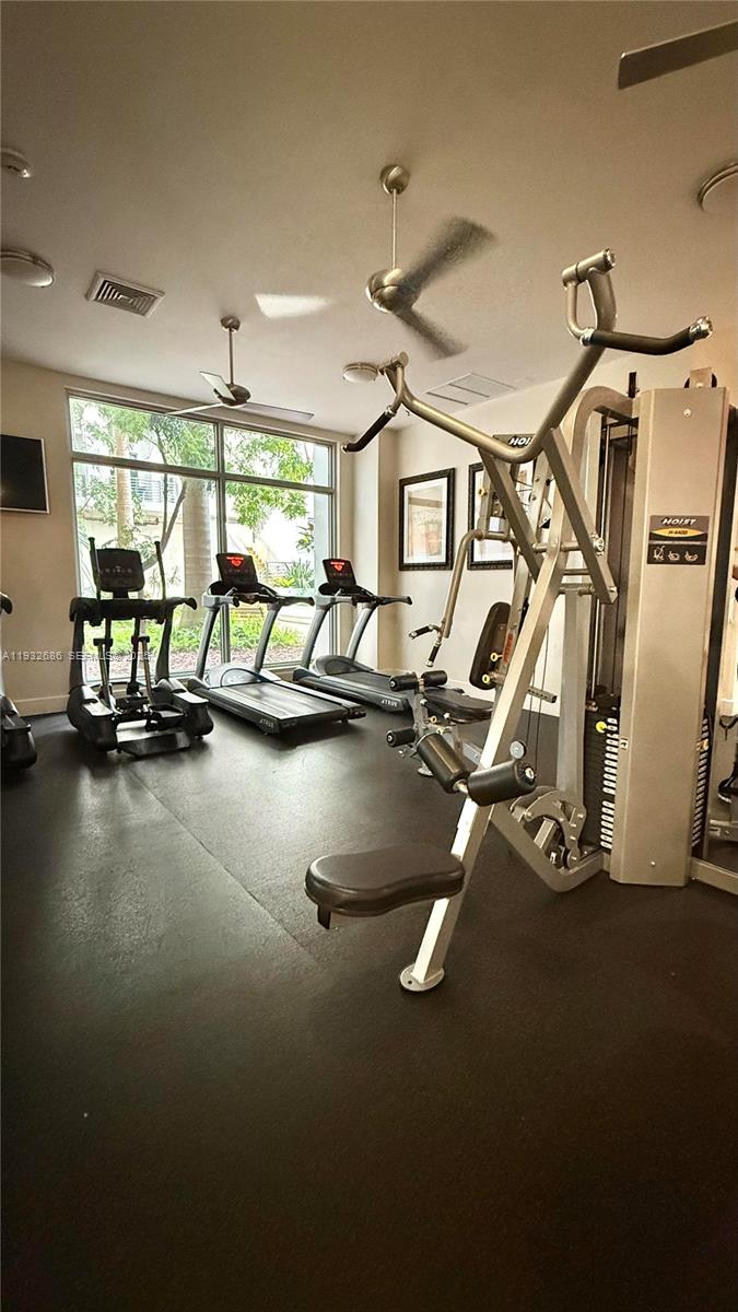 Photo of 1830 Radius Dr  #915, Hollywood, Florida, 33020 - 