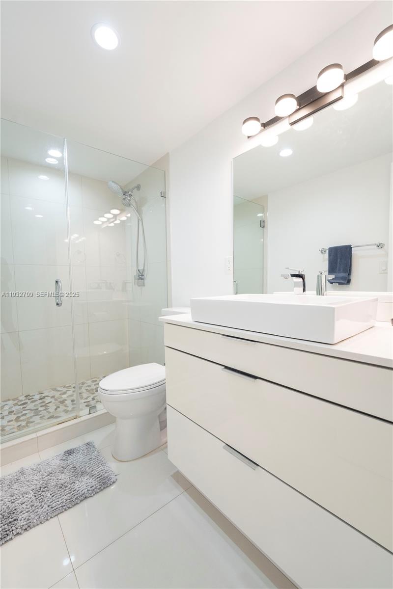 Photo of 19380 Collins Ave  #1003, Sunny Isles Beach, Florida, 33160 - 