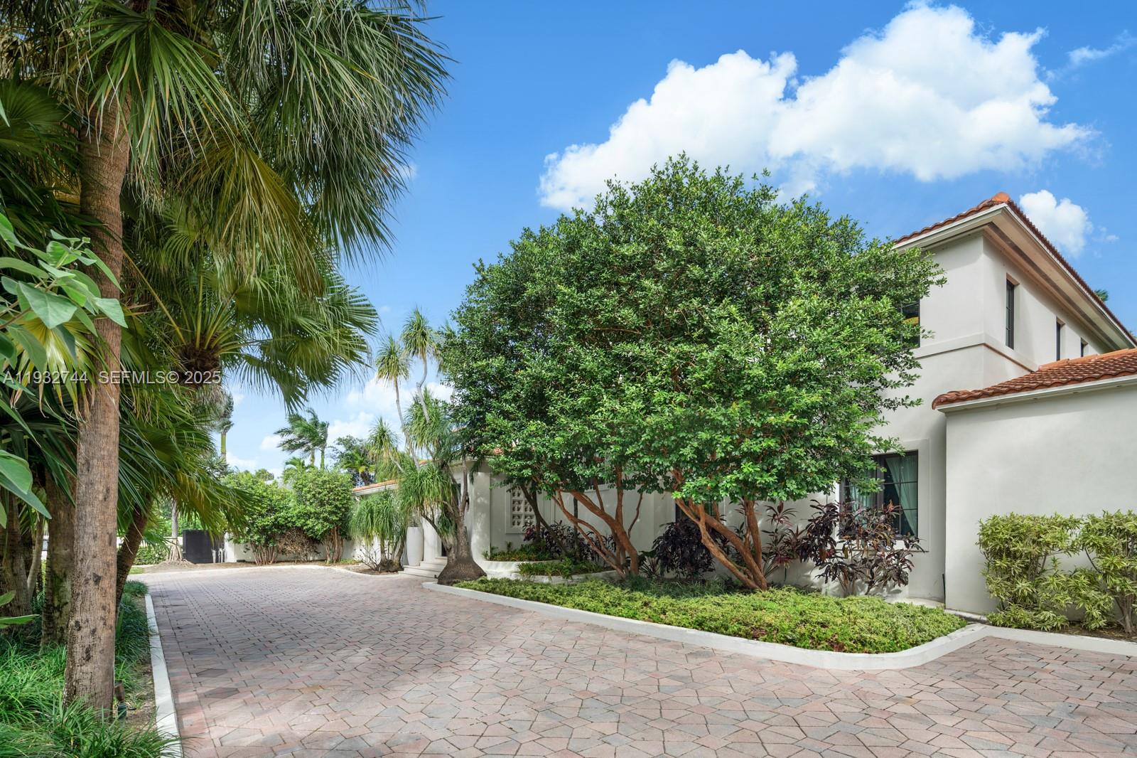 Photo of 115 Ocean Blvd  (115), Golden Beach, Florida, 33160 - 