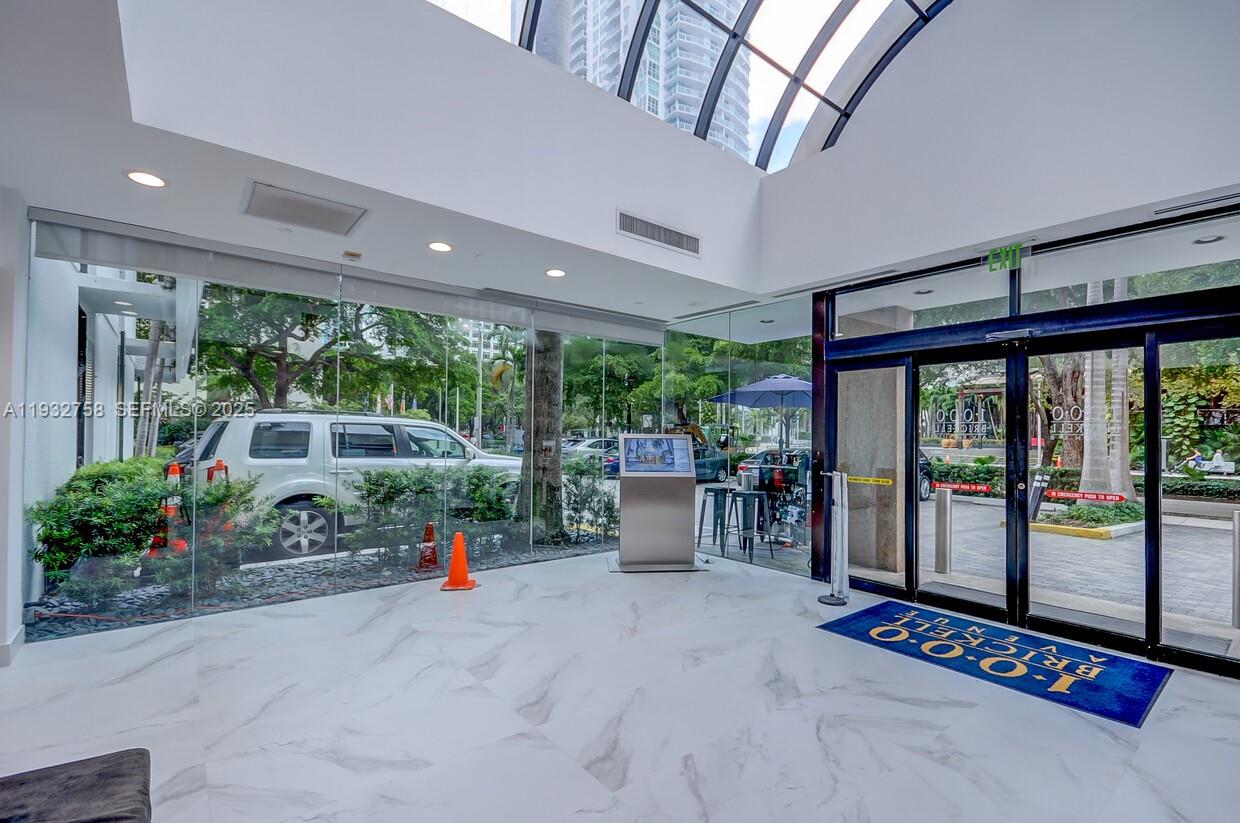 7F  /   кв.футов $ 2026-01-29 0 Фото